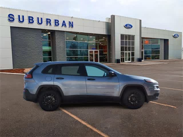 Thumbnail: 2015 Jeep Cherokee - 8