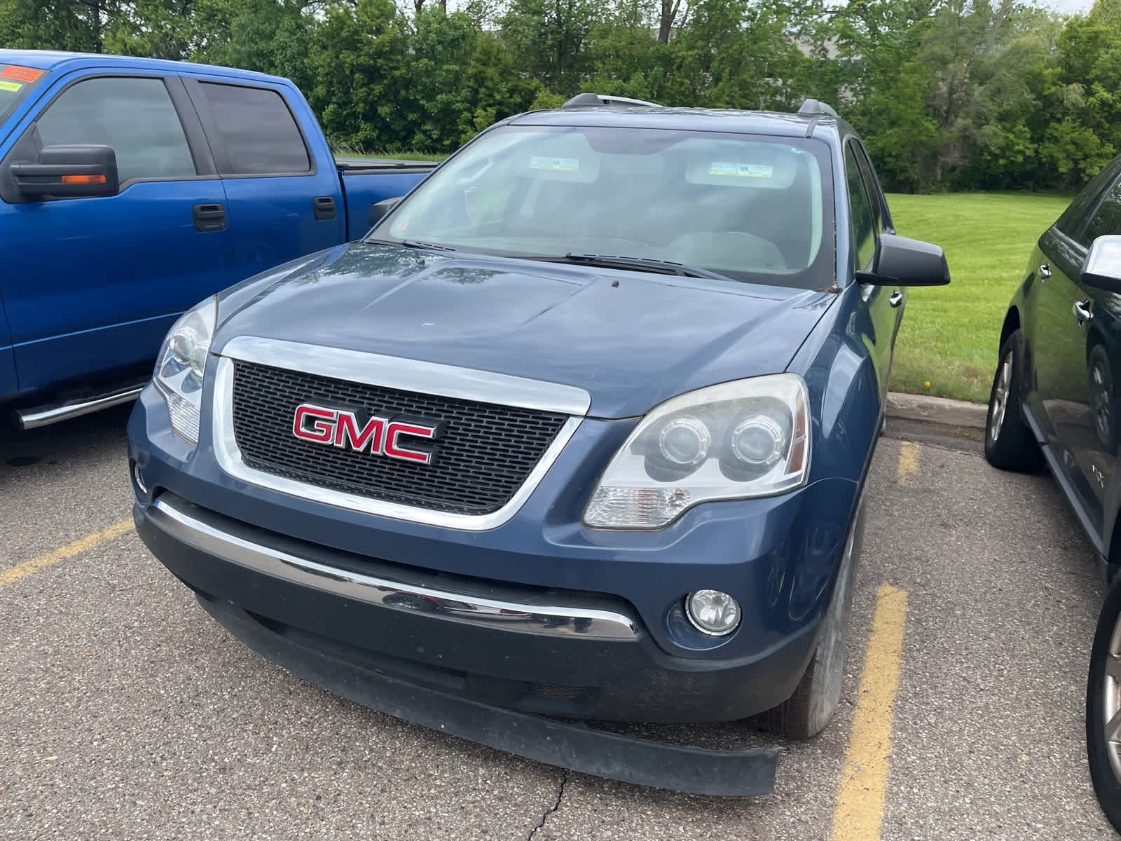 Thumbnail: 2012 GMC Acadia - 3