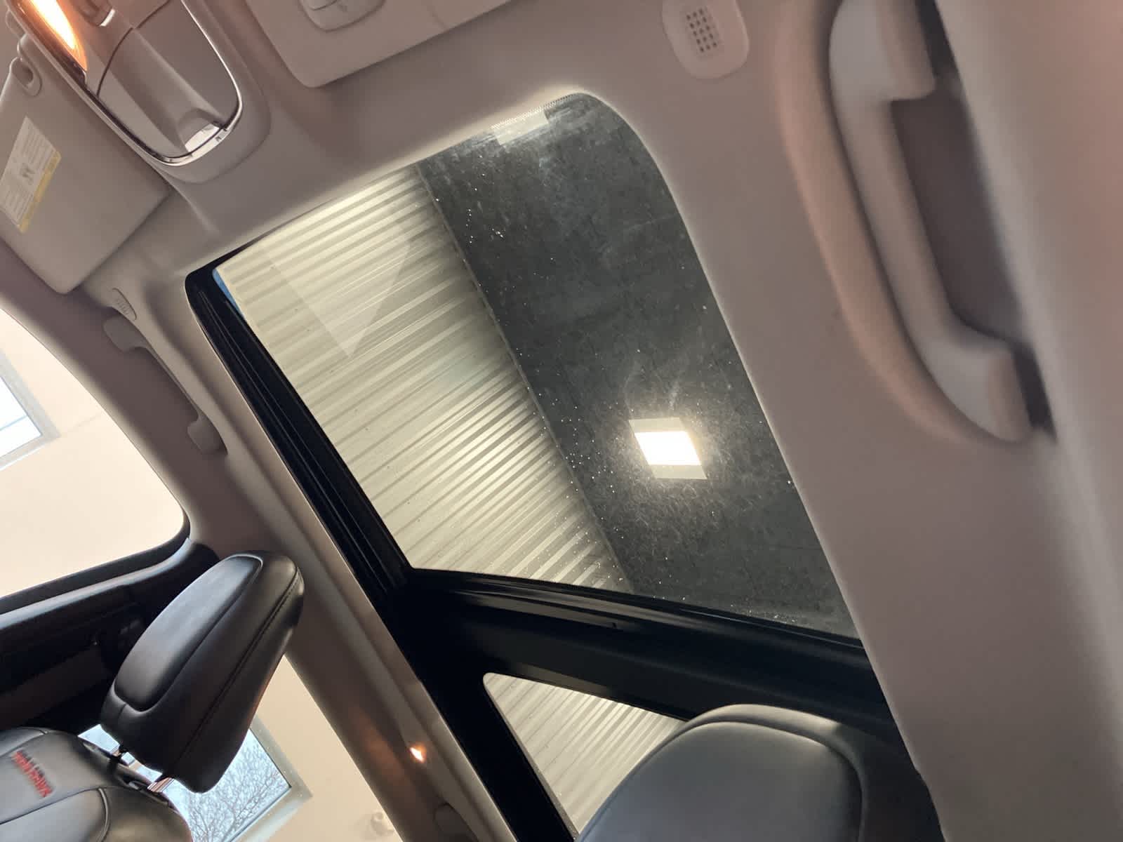 Thumbnail: 2021 Jeep Cherokee - 11