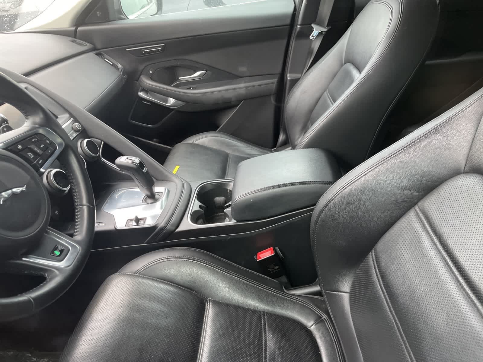 Thumbnail: 2019 Jaguar E-Pace - 27