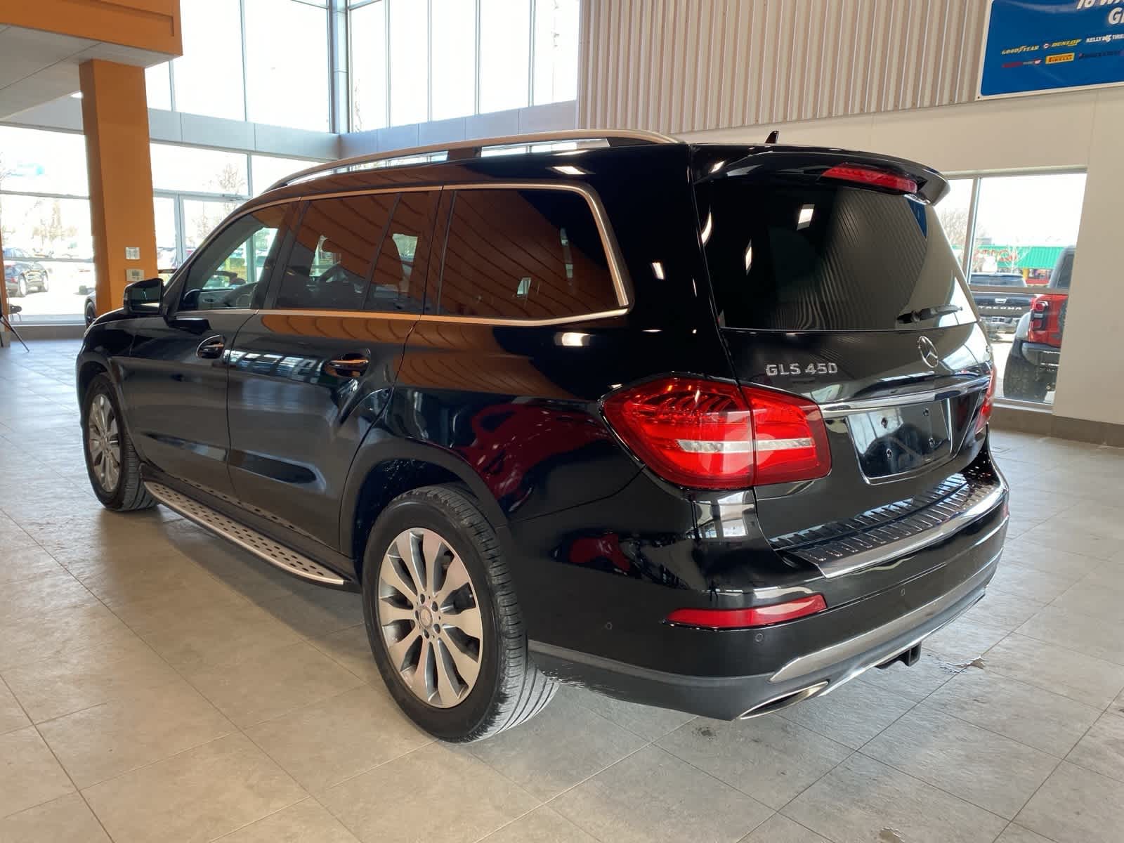 Thumbnail: 2017 Mercedes-Benz GLS - 3