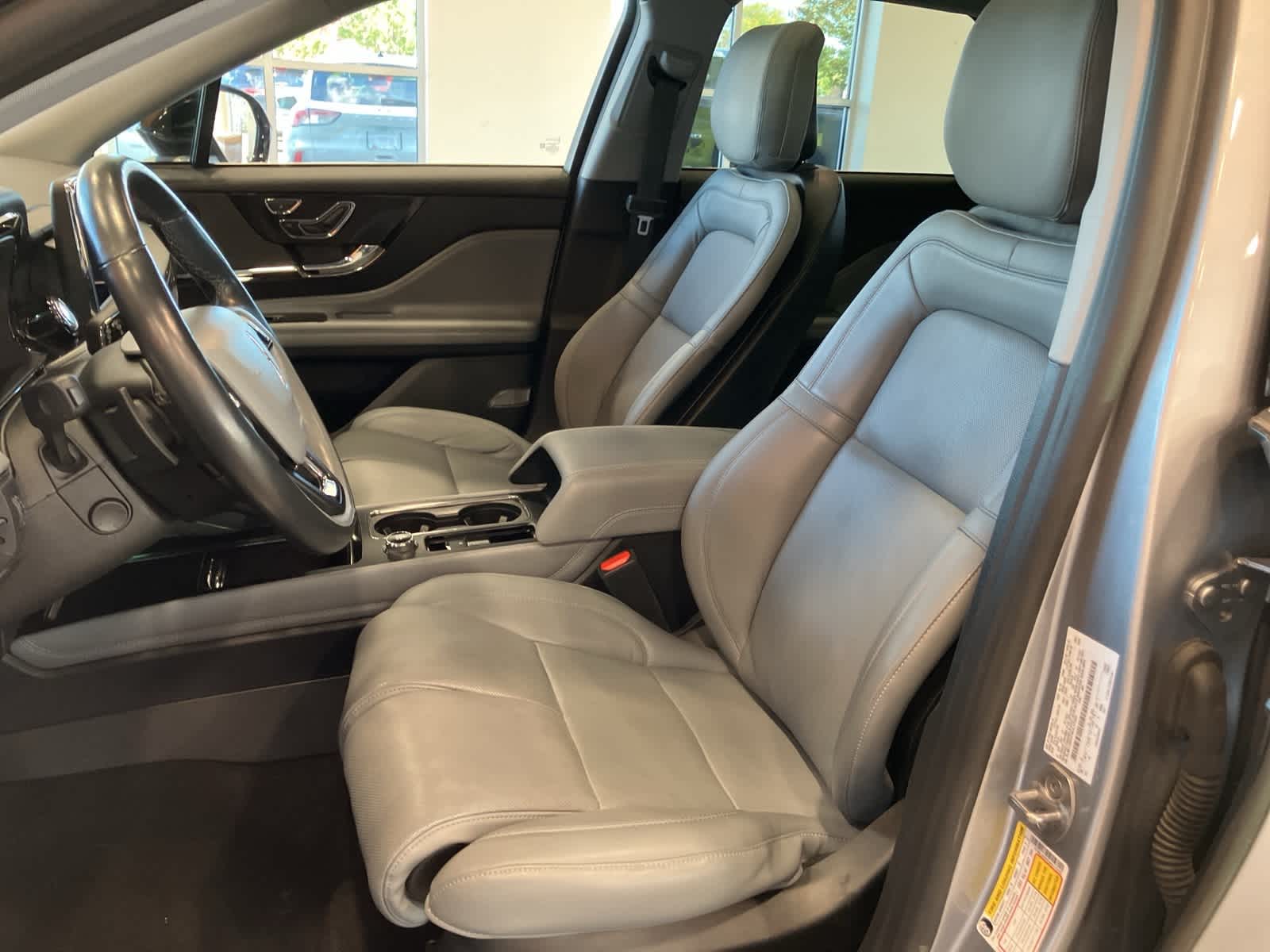 Thumbnail: 2022 Lincoln Corsair - 13