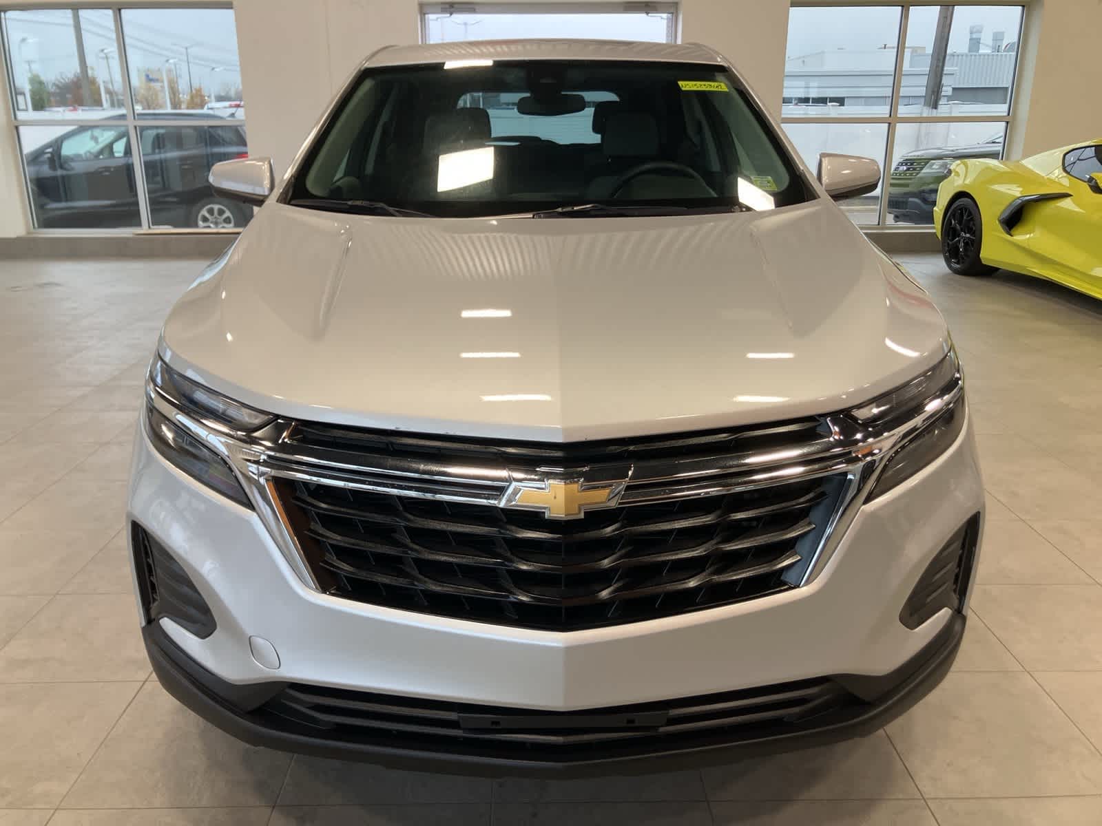 Thumbnail: 2022 Chevrolet Equinox - 2