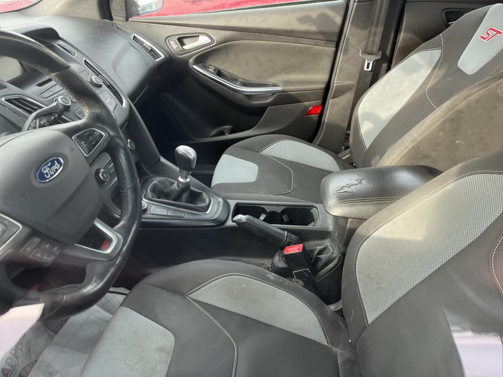 Thumbnail: 2017 Ford Focus - 28