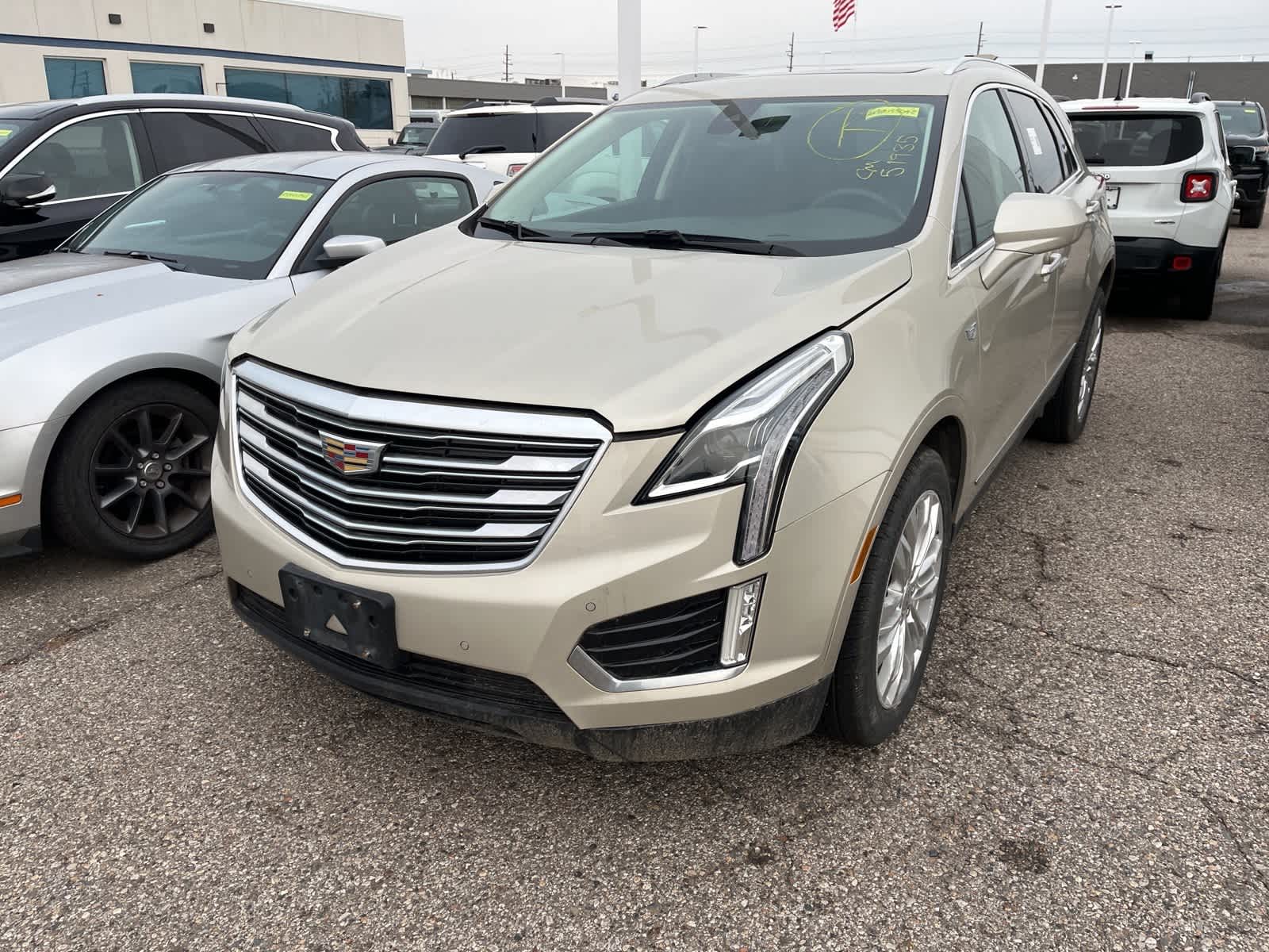 Thumbnail: 2017 Cadillac XT5 - 3