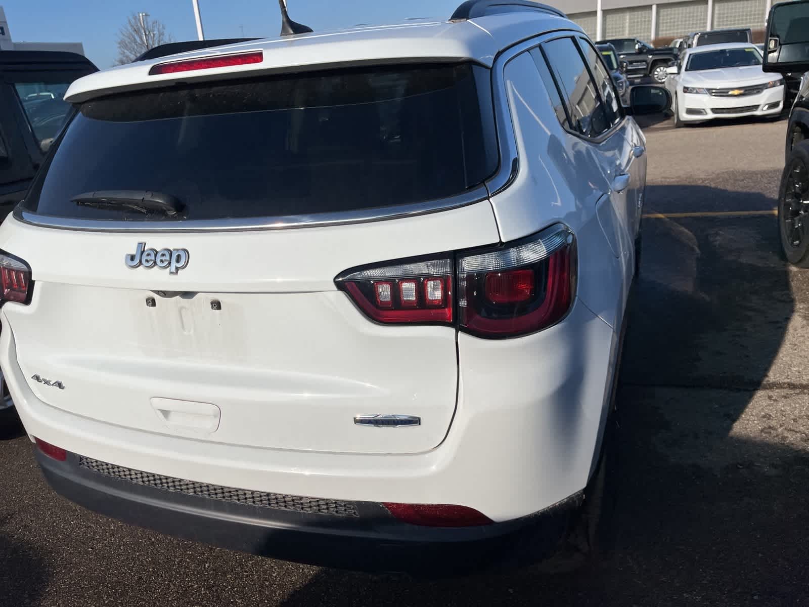 Thumbnail: 2022 Jeep Compass - 15