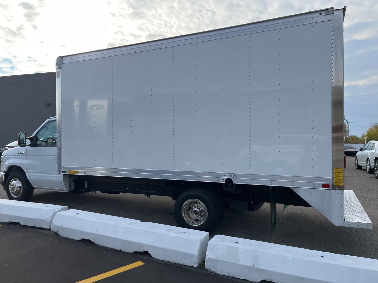 Thumbnail: 2024 Ford Econoline - 8