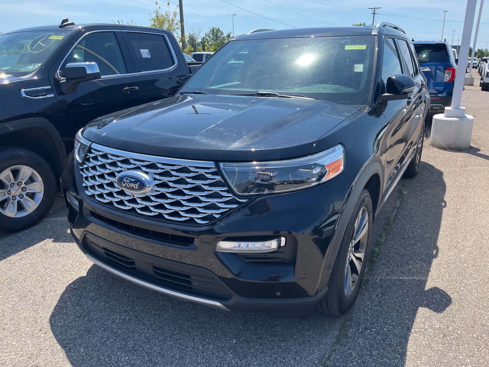 Thumbnail: 2020 Ford Explorer - 3
