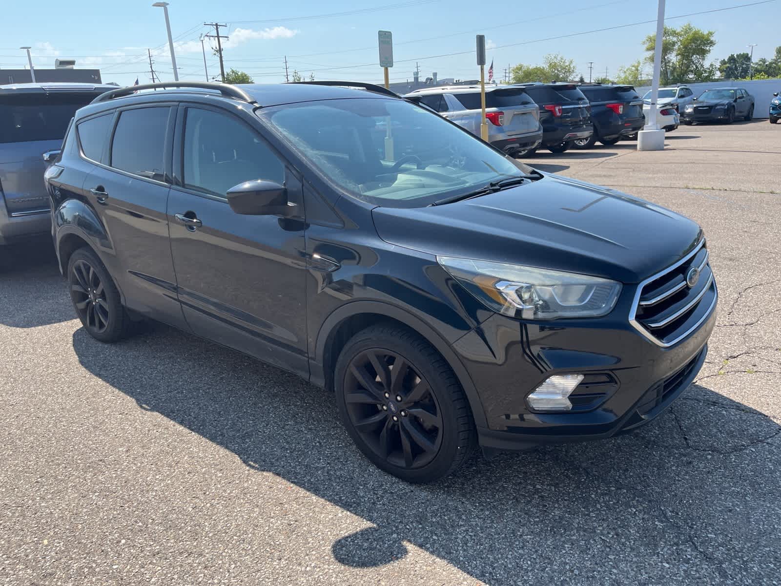 Thumbnail: 2017 Ford Escape - 16