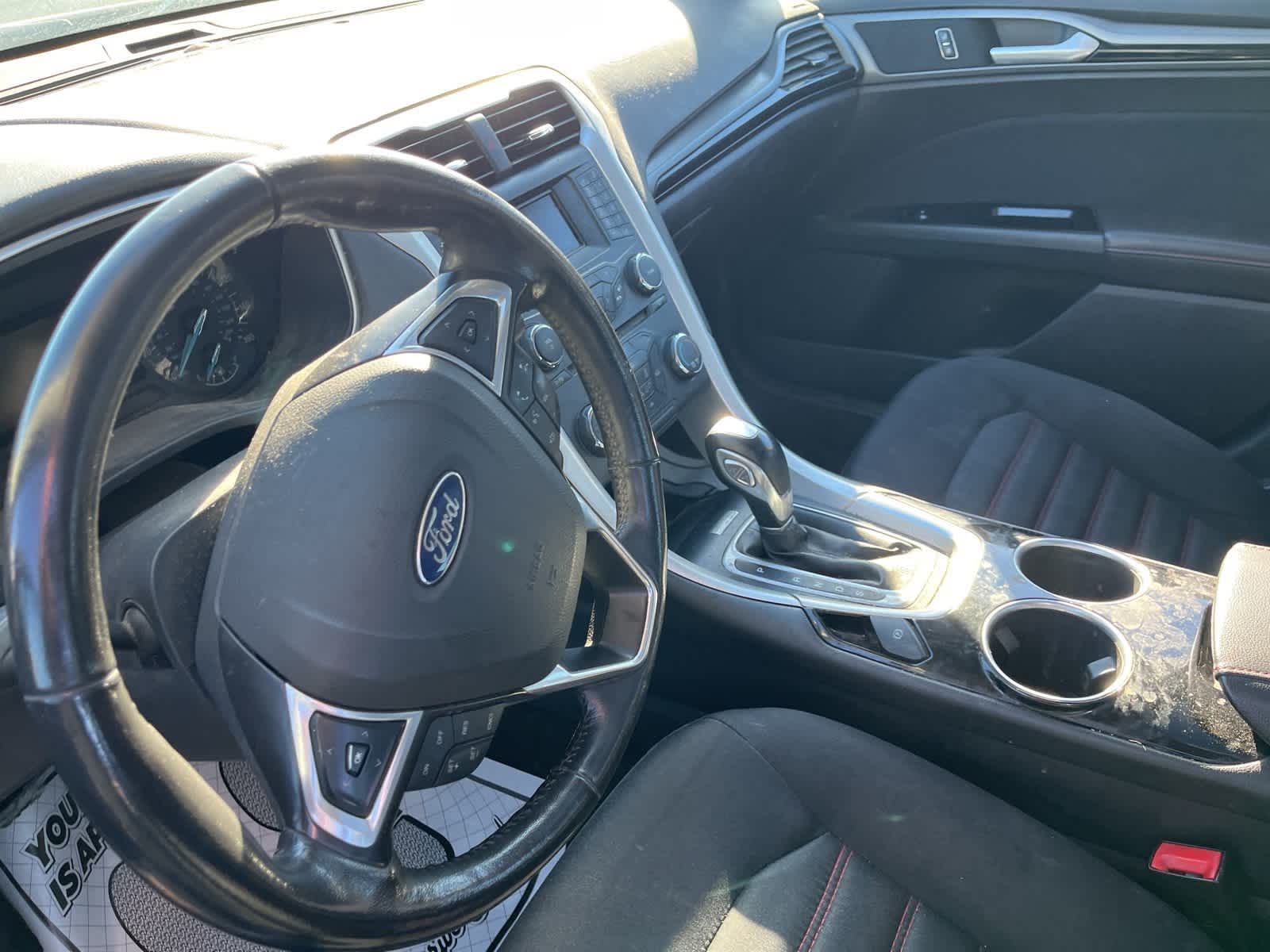 Thumbnail: 2013 Ford Fusion - 27