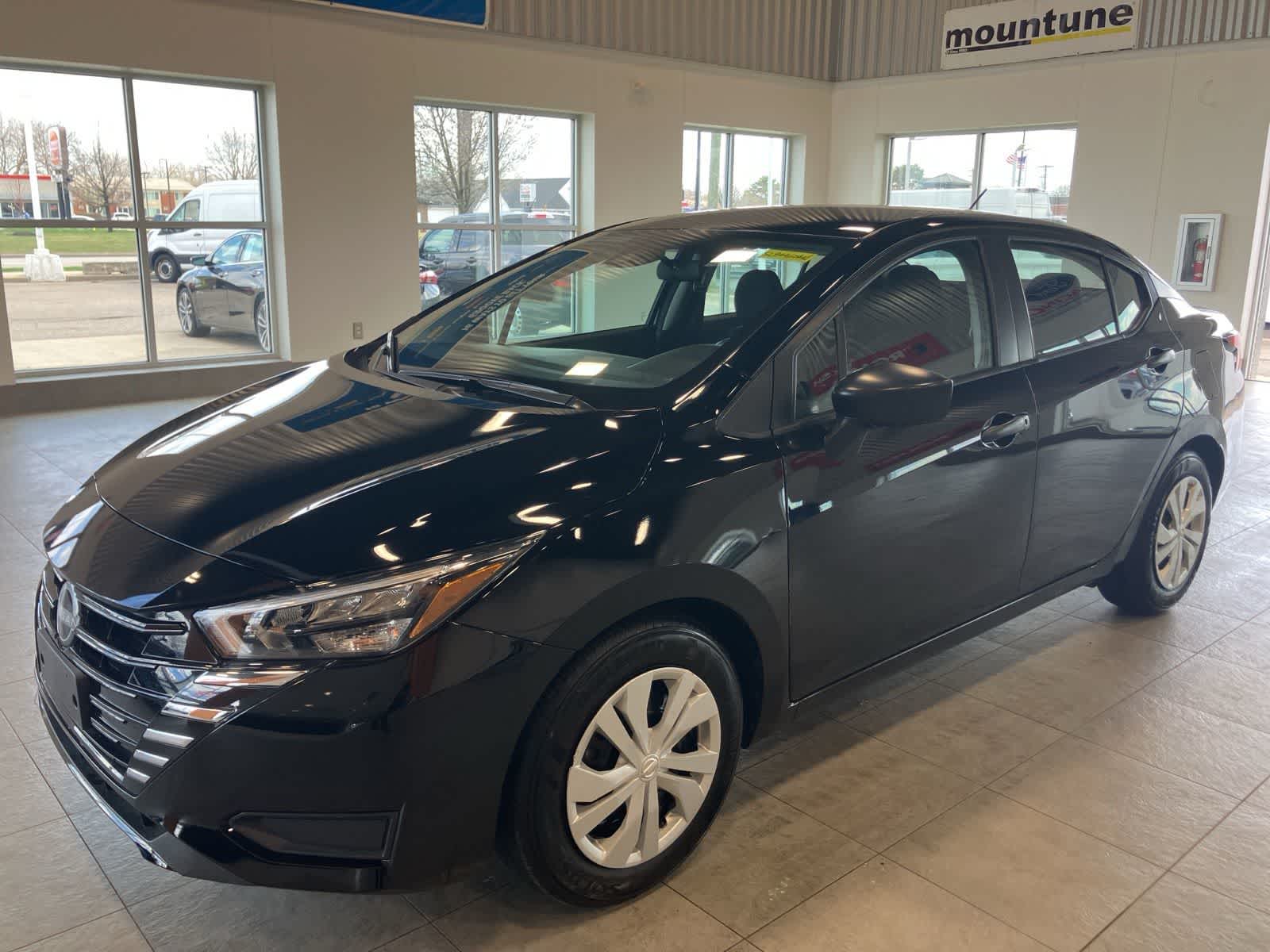 2025 Nissan Versa Sedan