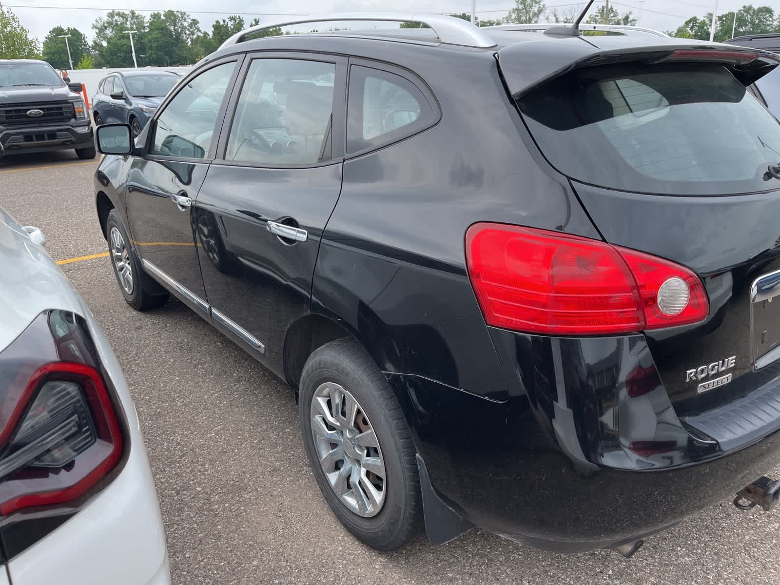 Thumbnail: 2015 Nissan Rogue - 9