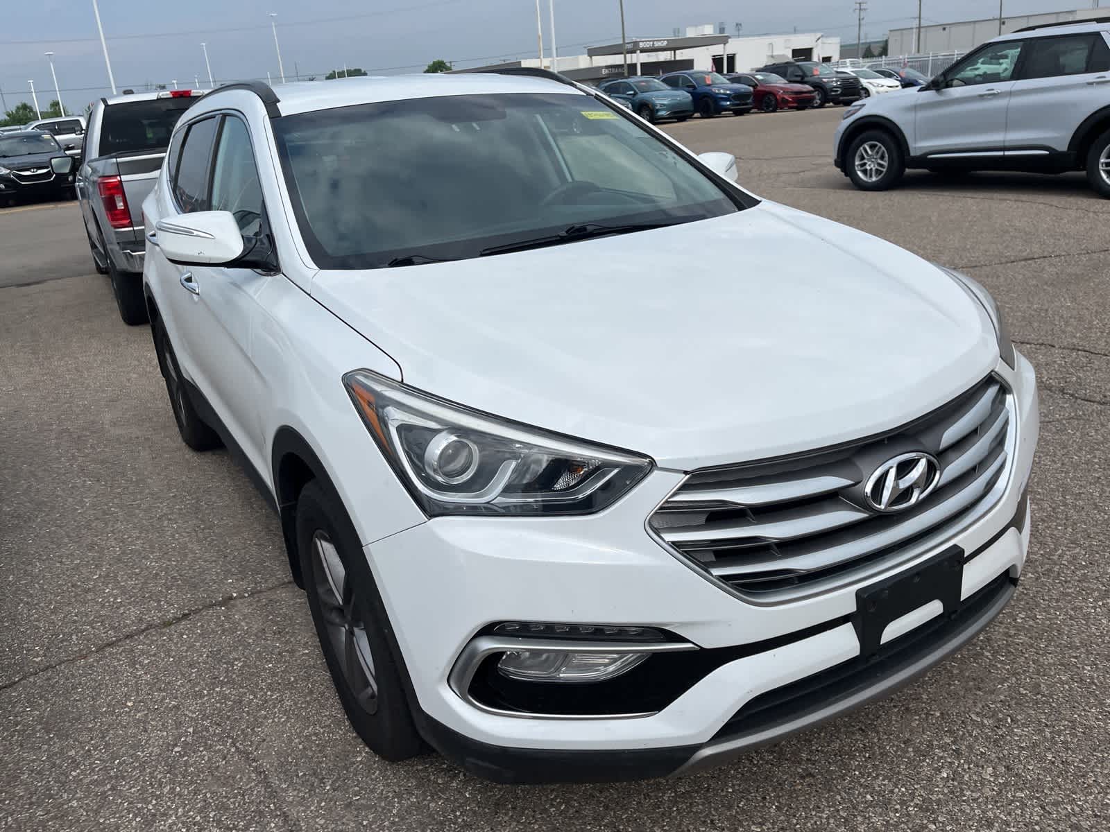 Thumbnail: 2018 Hyundai Santa Fe - 17