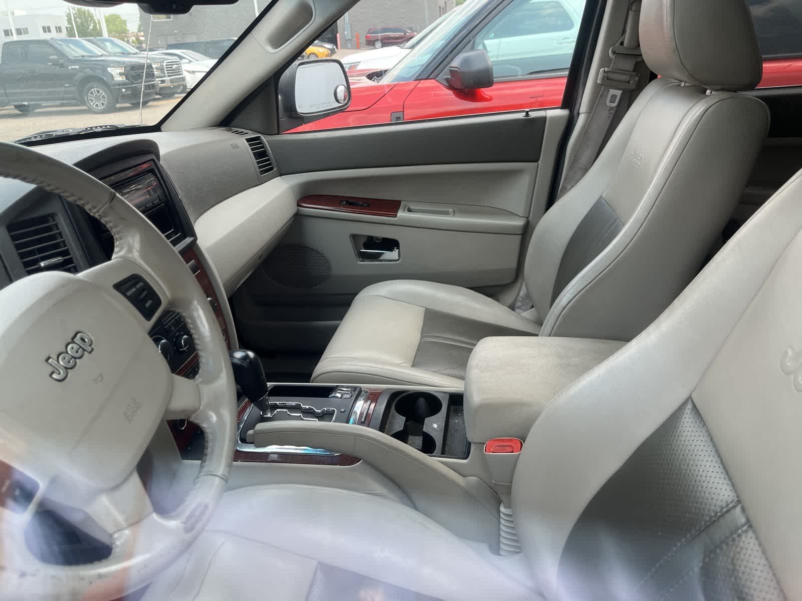 2006 Jeep Grand Cherokee Limited Edition 23