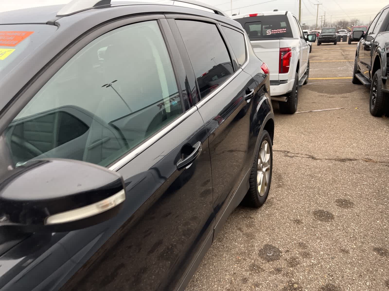 Thumbnail: 2015 Ford Escape - 8