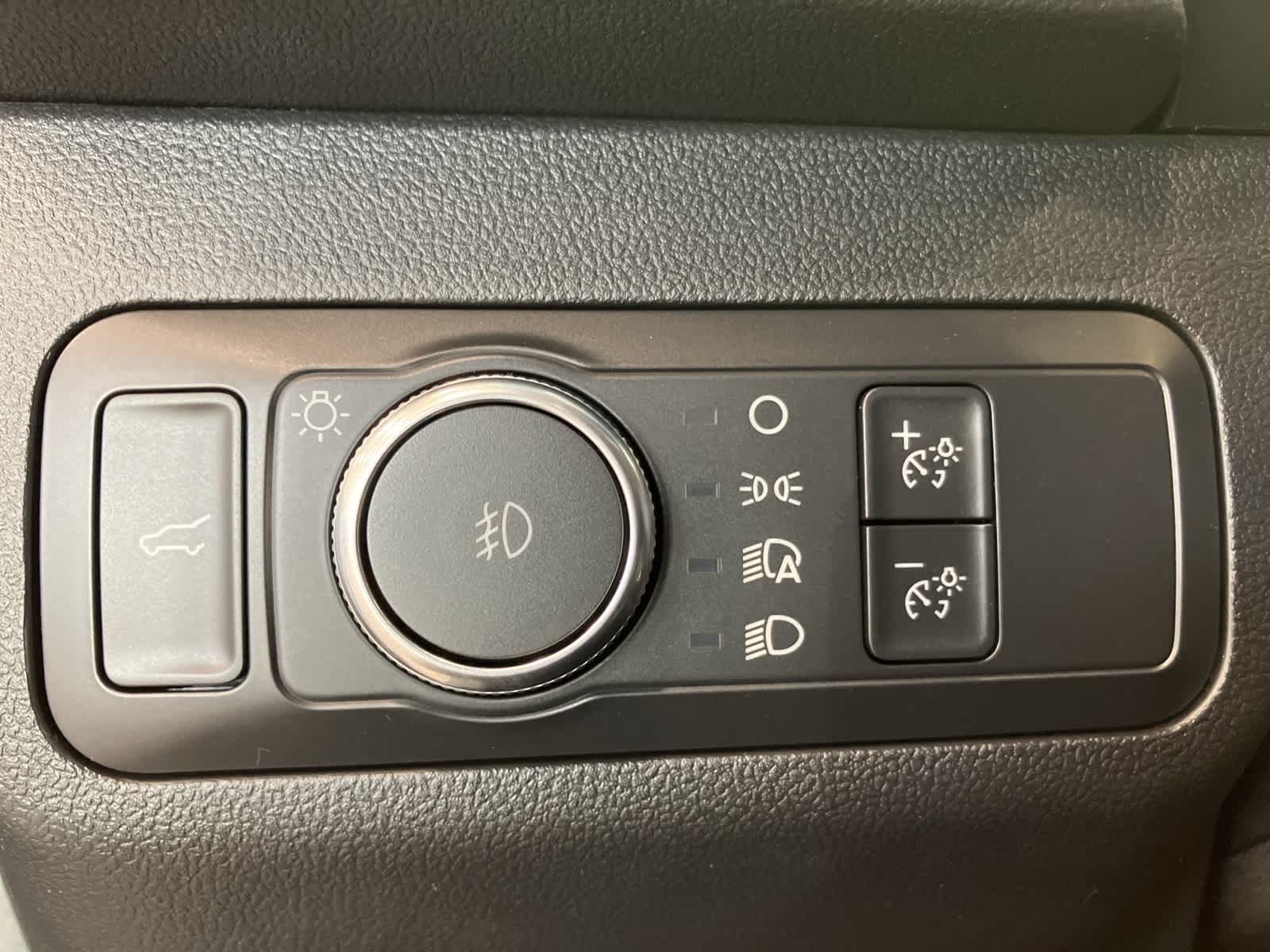 Thumbnail: 2022 Ford Escape - 16