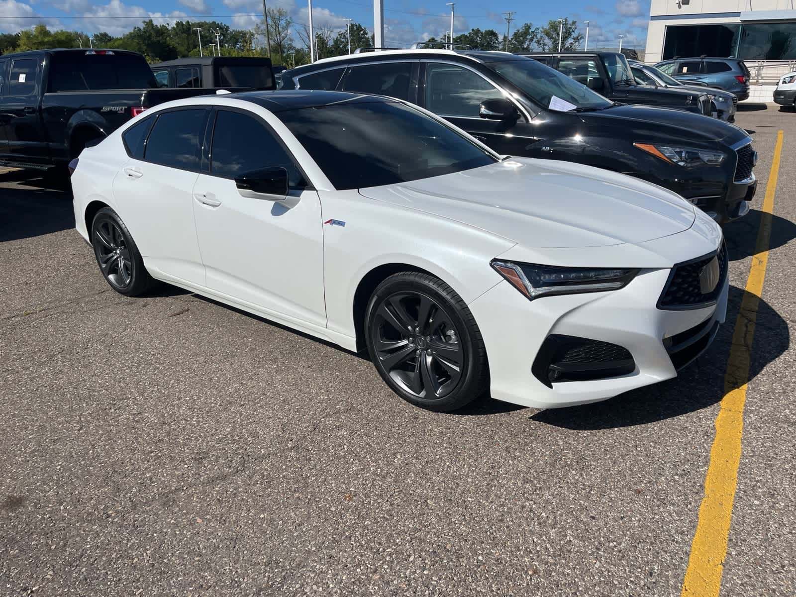 Thumbnail: 2022 Acura TLX - 15