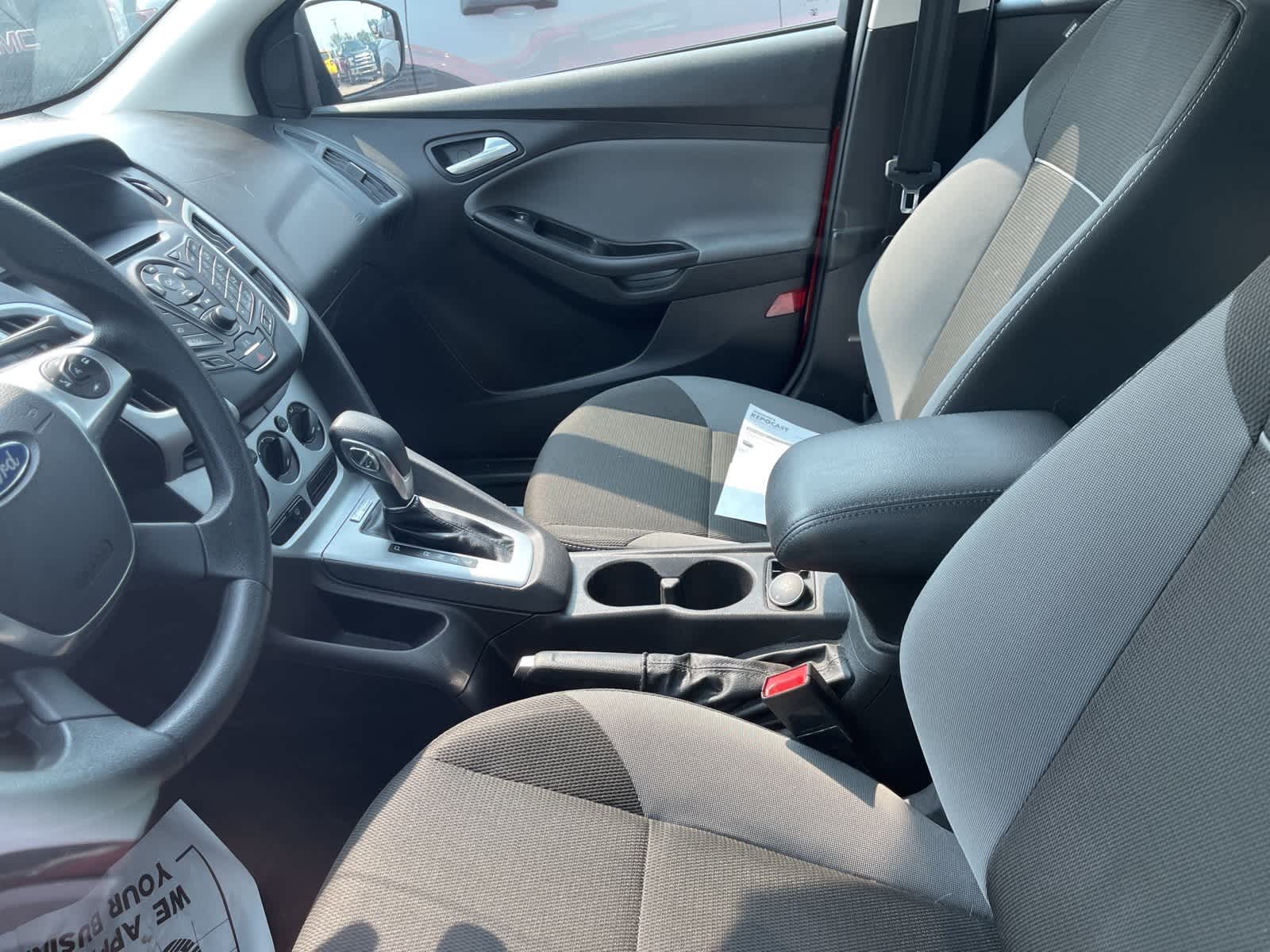 Thumbnail: 2014 Ford Focus - 21
