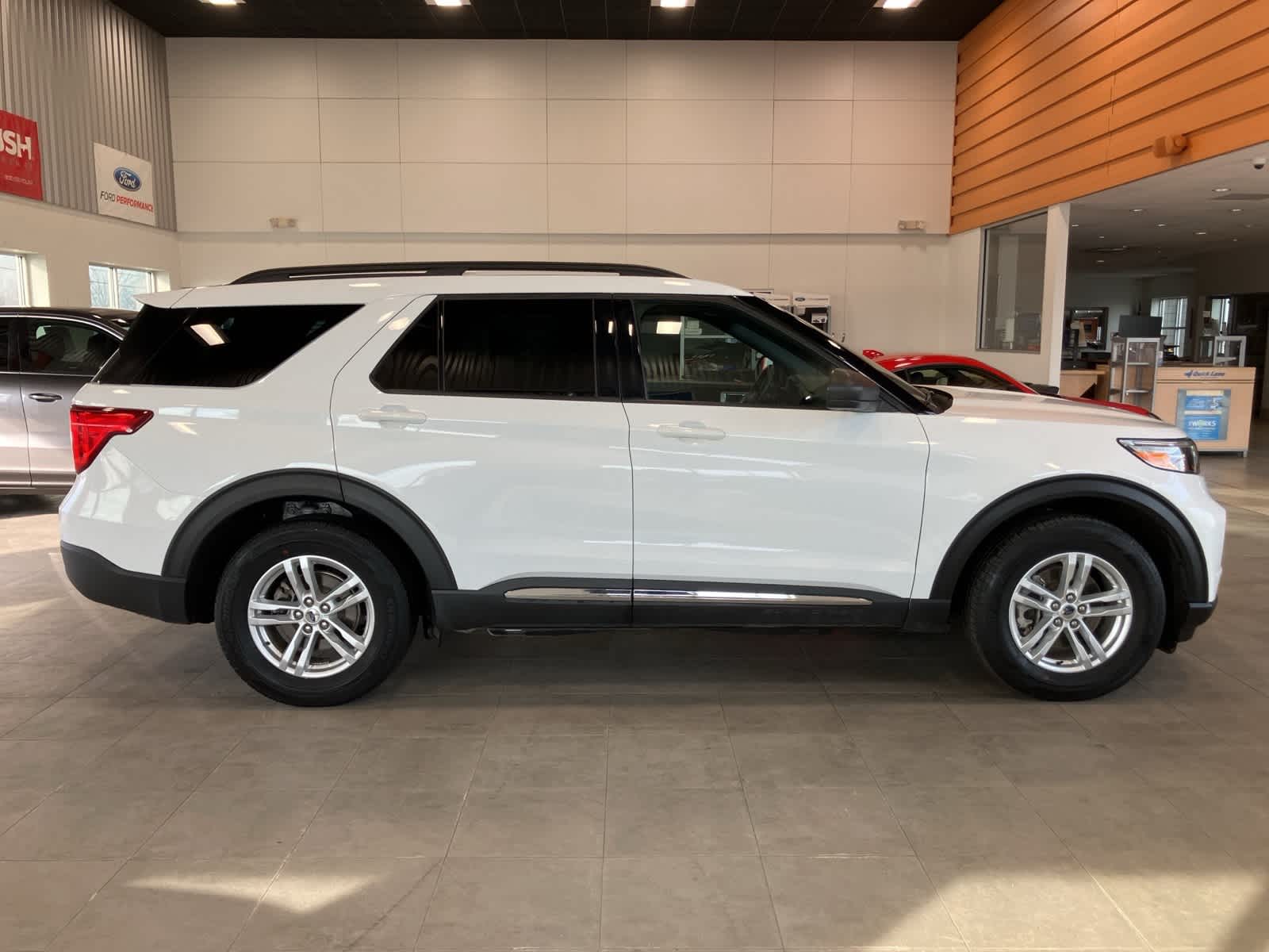 Thumbnail: 2020 Ford Explorer - 4