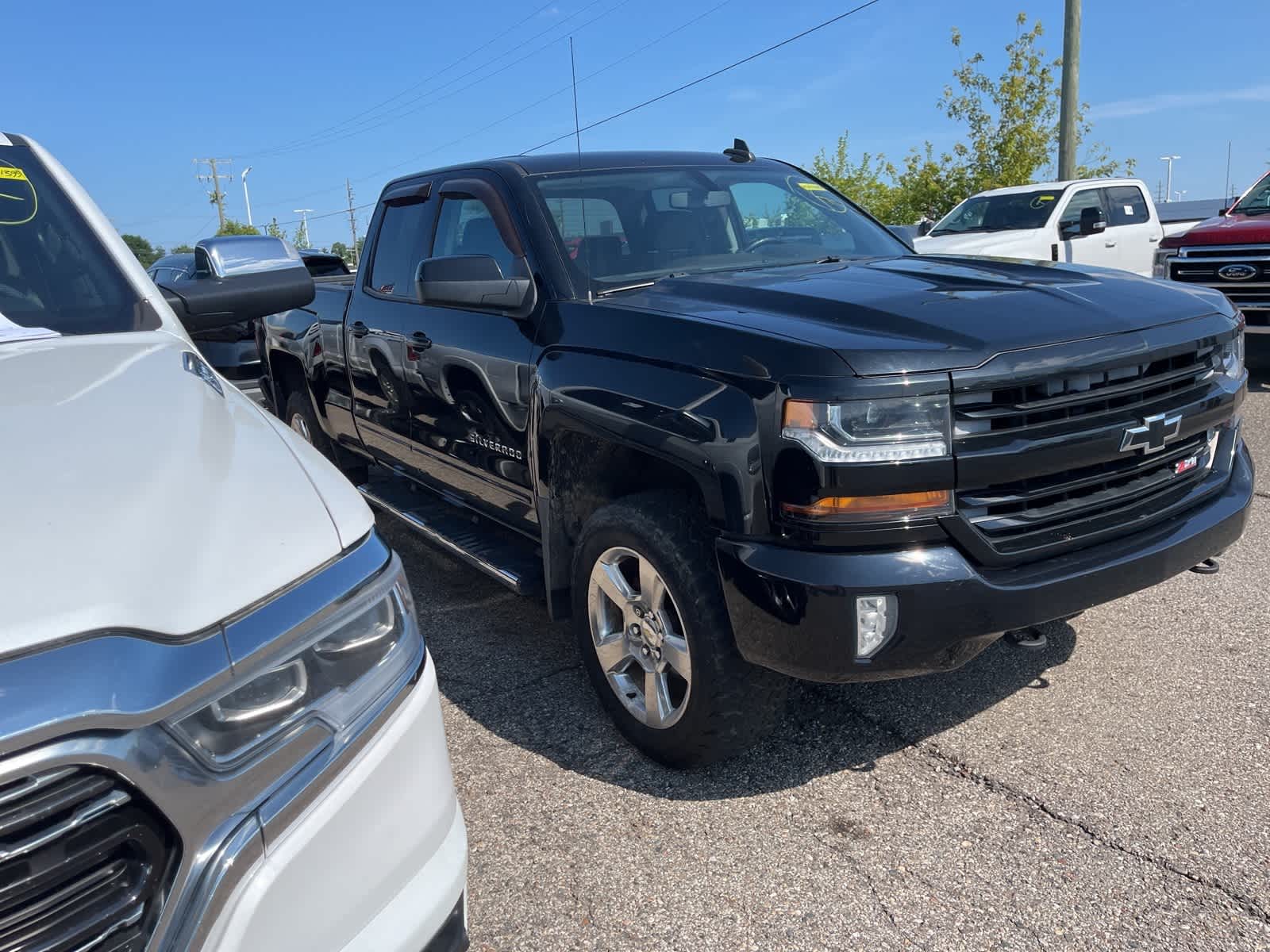 Thumbnail: 2016 Chevrolet Silverado 1500 - 16