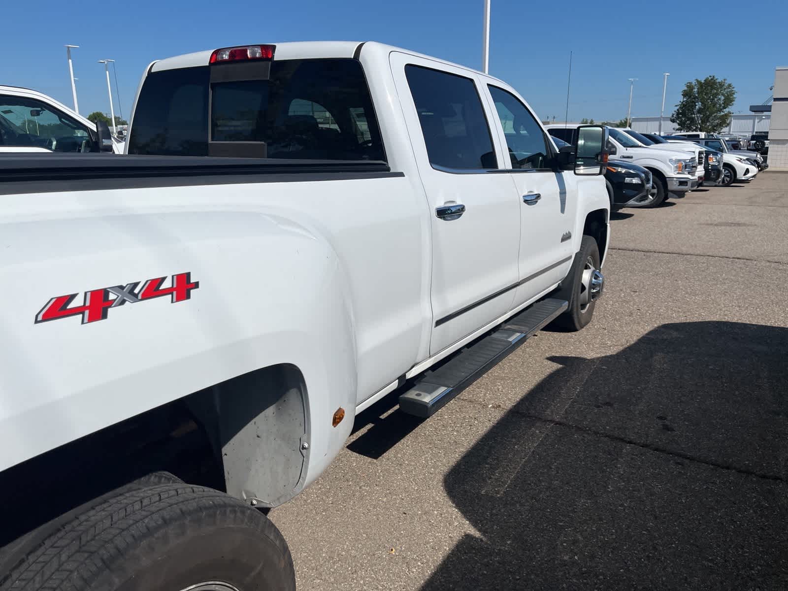 Thumbnail: 2019 Chevrolet Silverado 3500 - 15