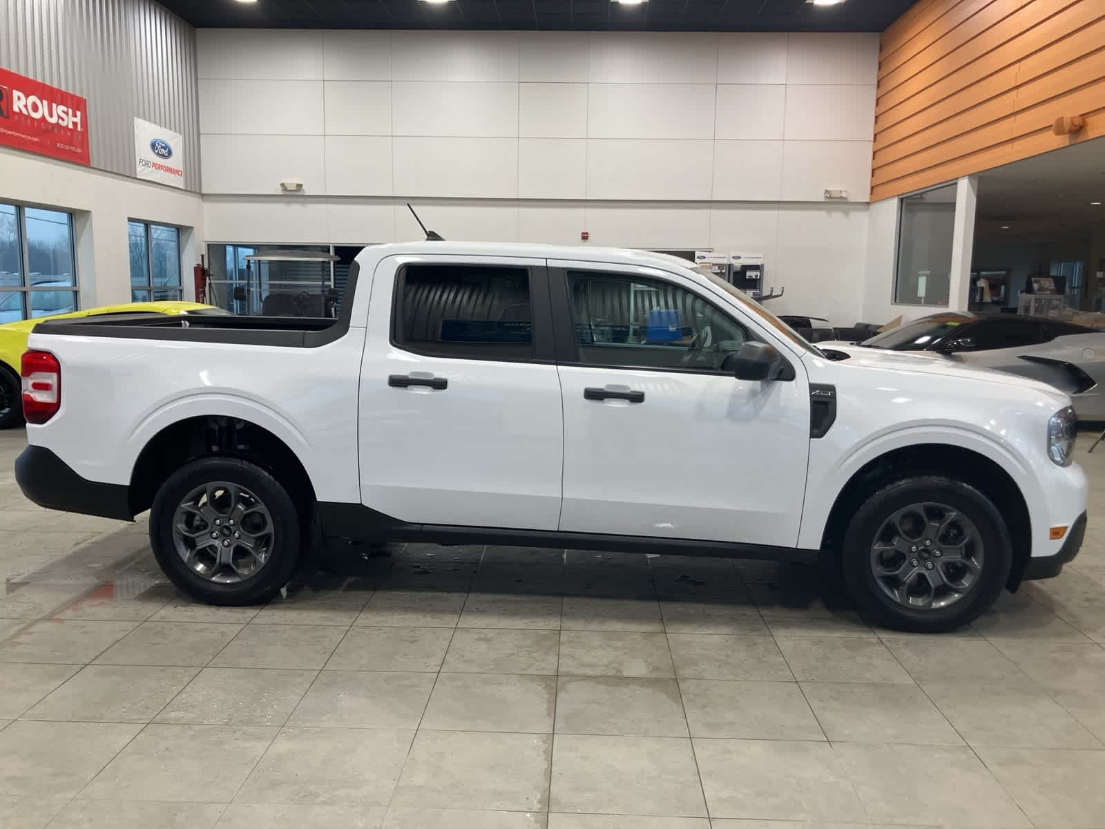 Thumbnail: 2022 Ford Maverick - 4