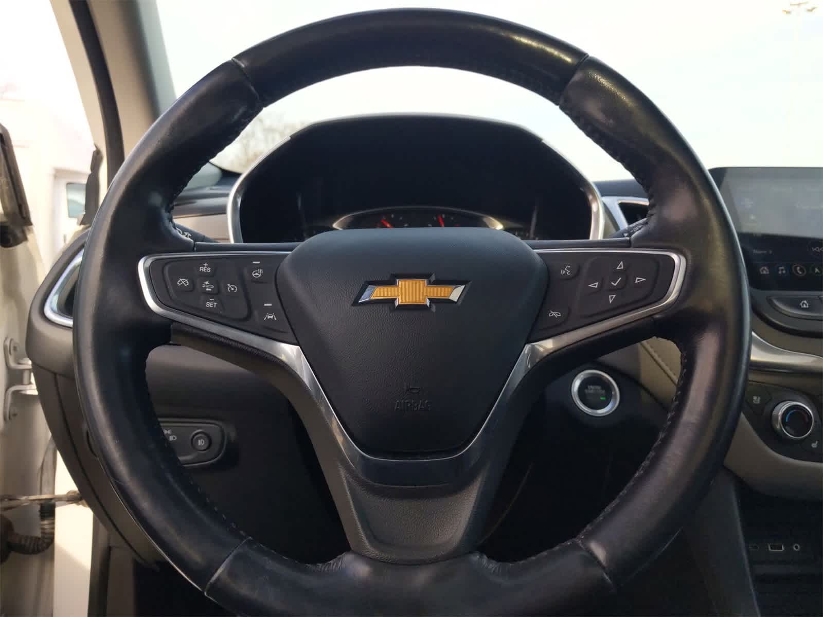 2019 Chevrolet Equinox Premier 23