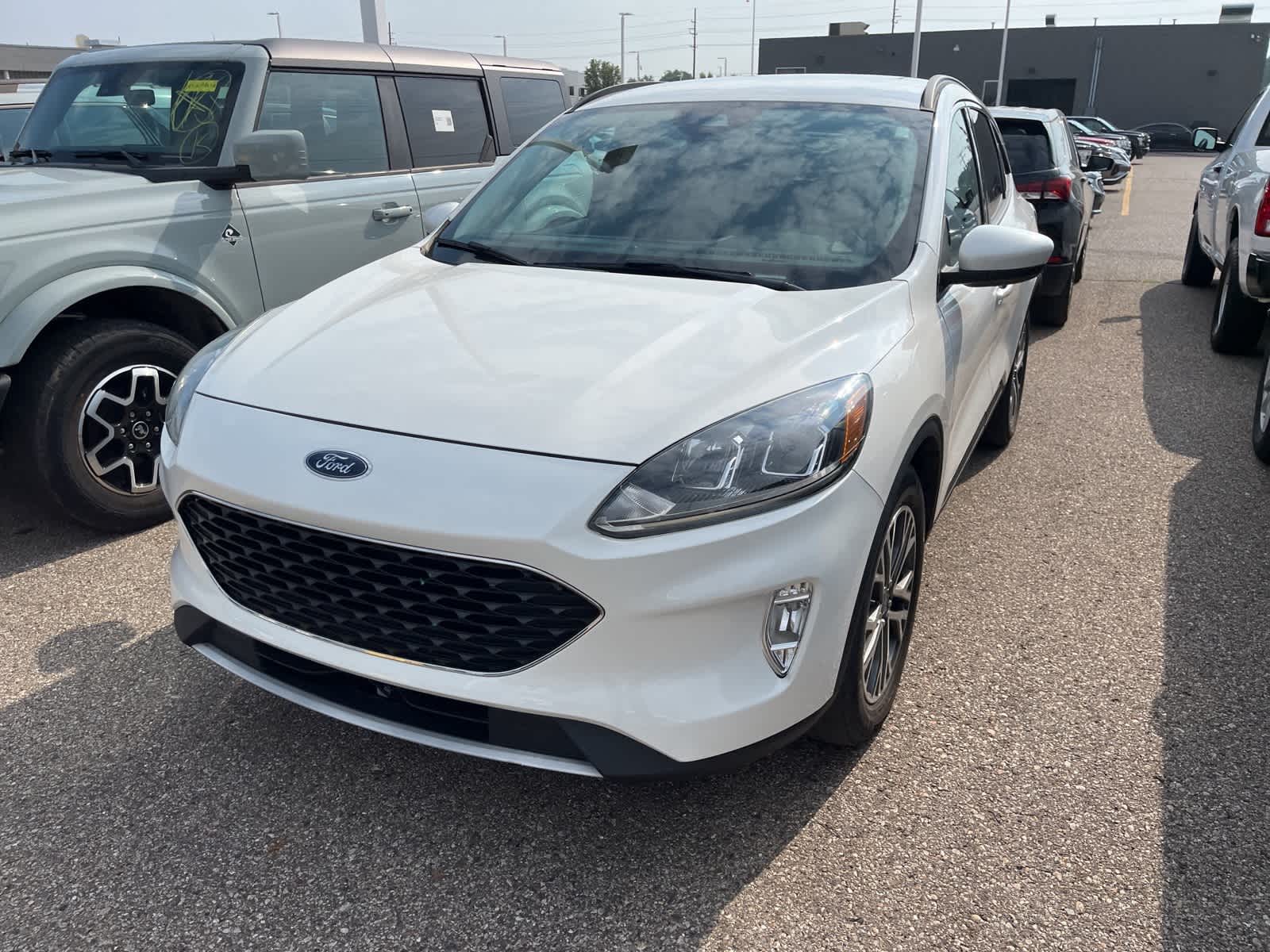 Thumbnail: 2020 Ford Escape - 2