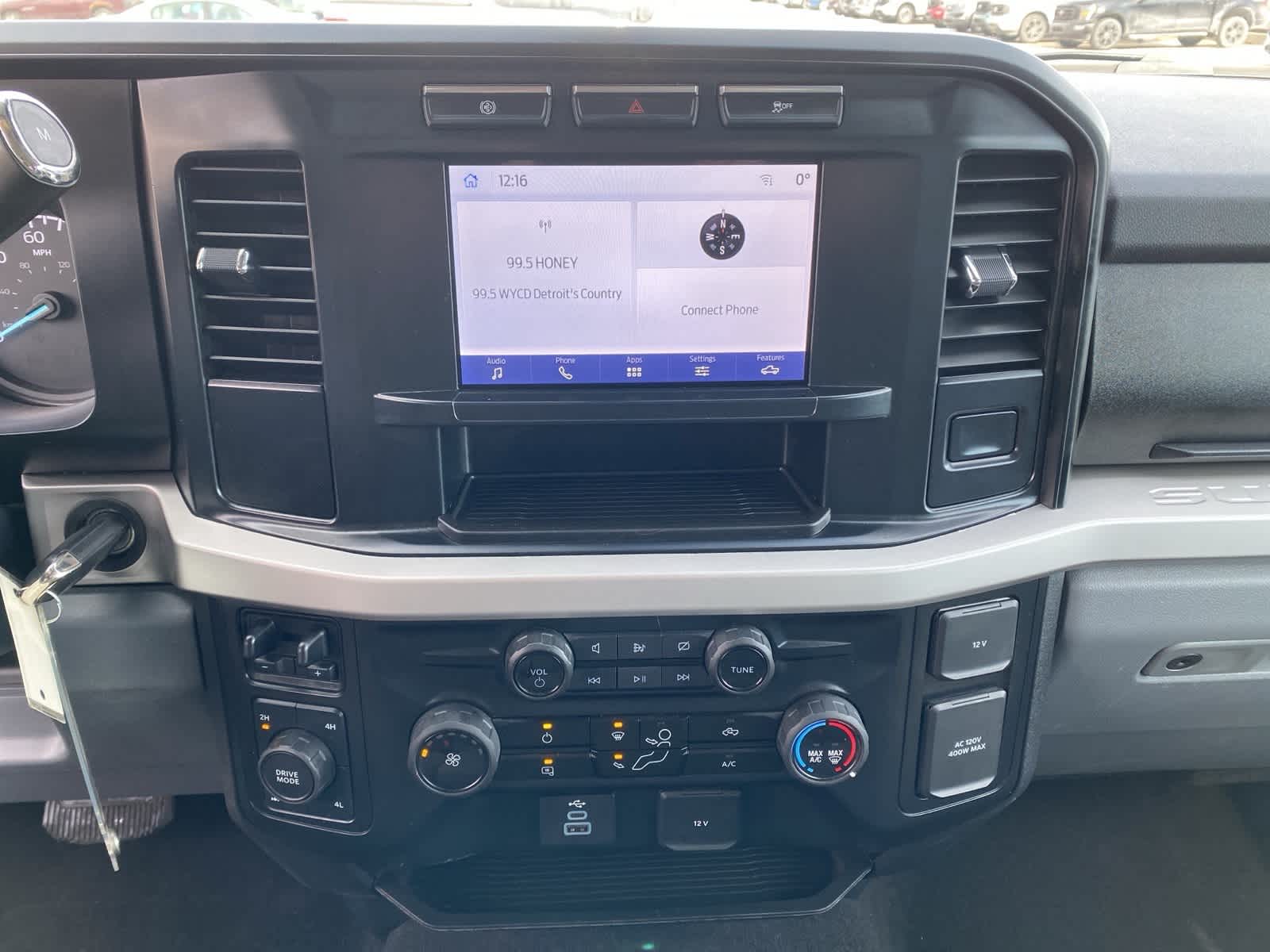 Thumbnail: 2024 Ford Econoline - 14