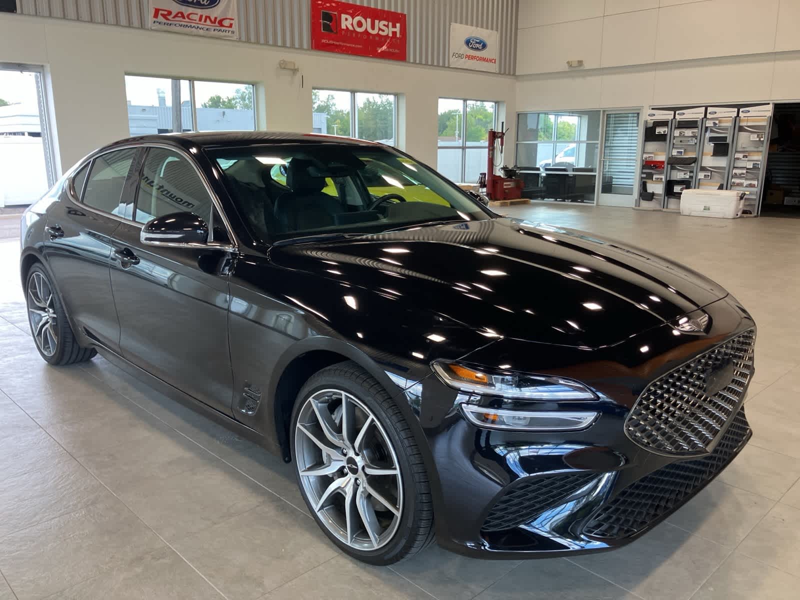 2025 Genesis G70 2.5T photo 3