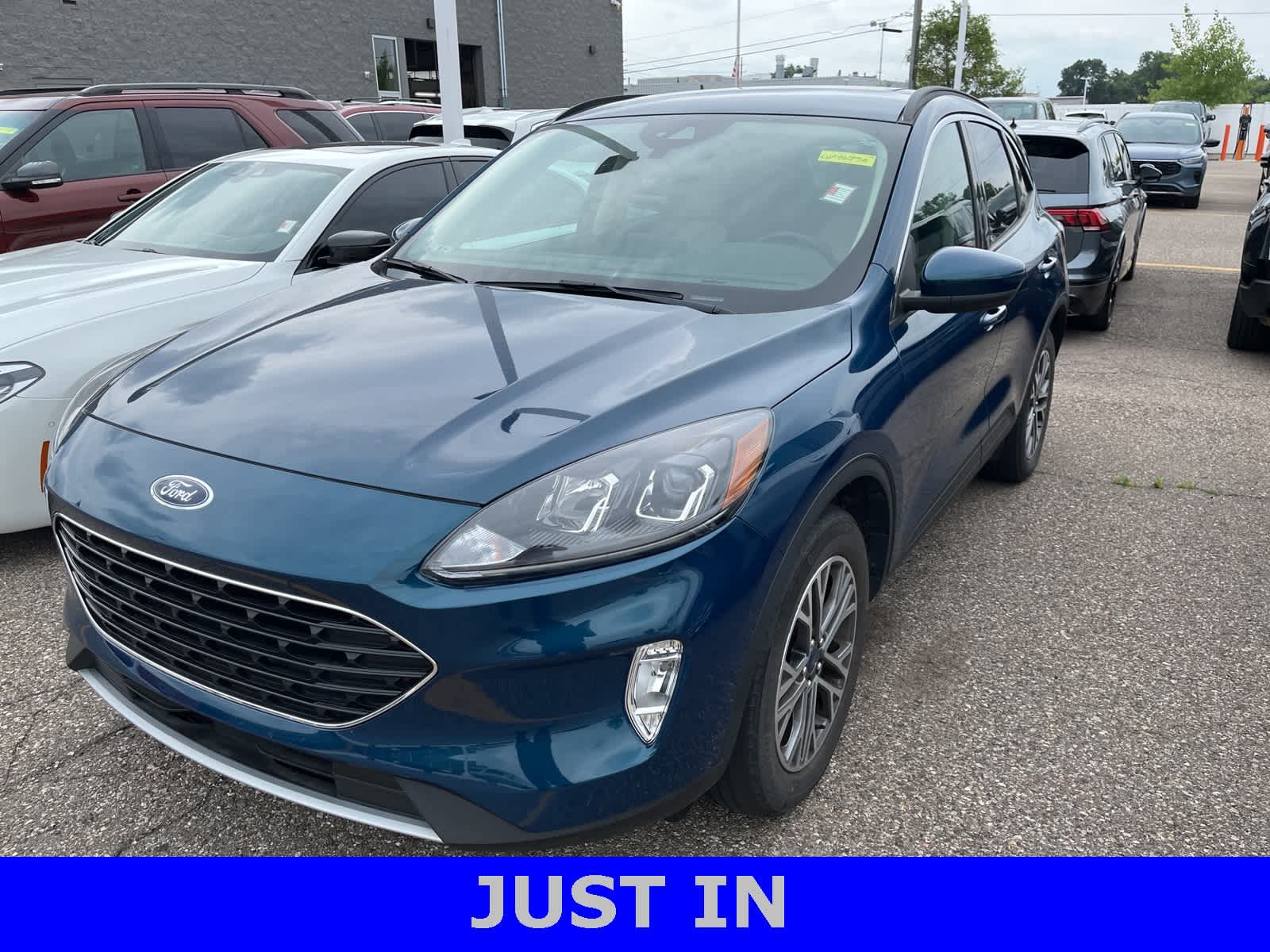 Thumbnail: 2020 Ford Escape - 1