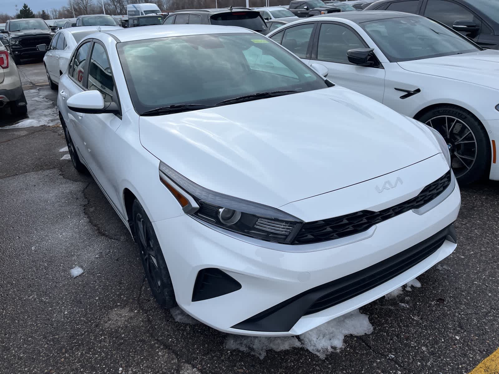 Thumbnail: 2024 Kia Forte - 19