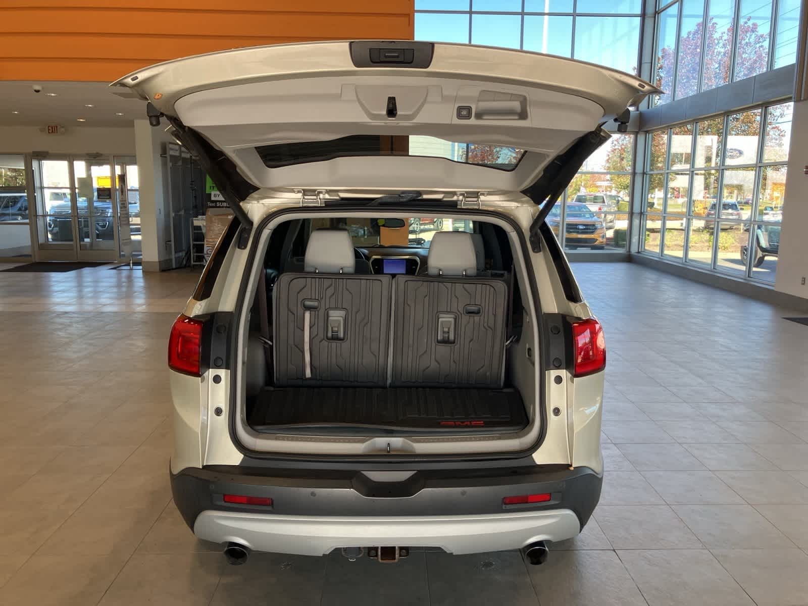 Thumbnail: 2017 GMC Acadia - 30