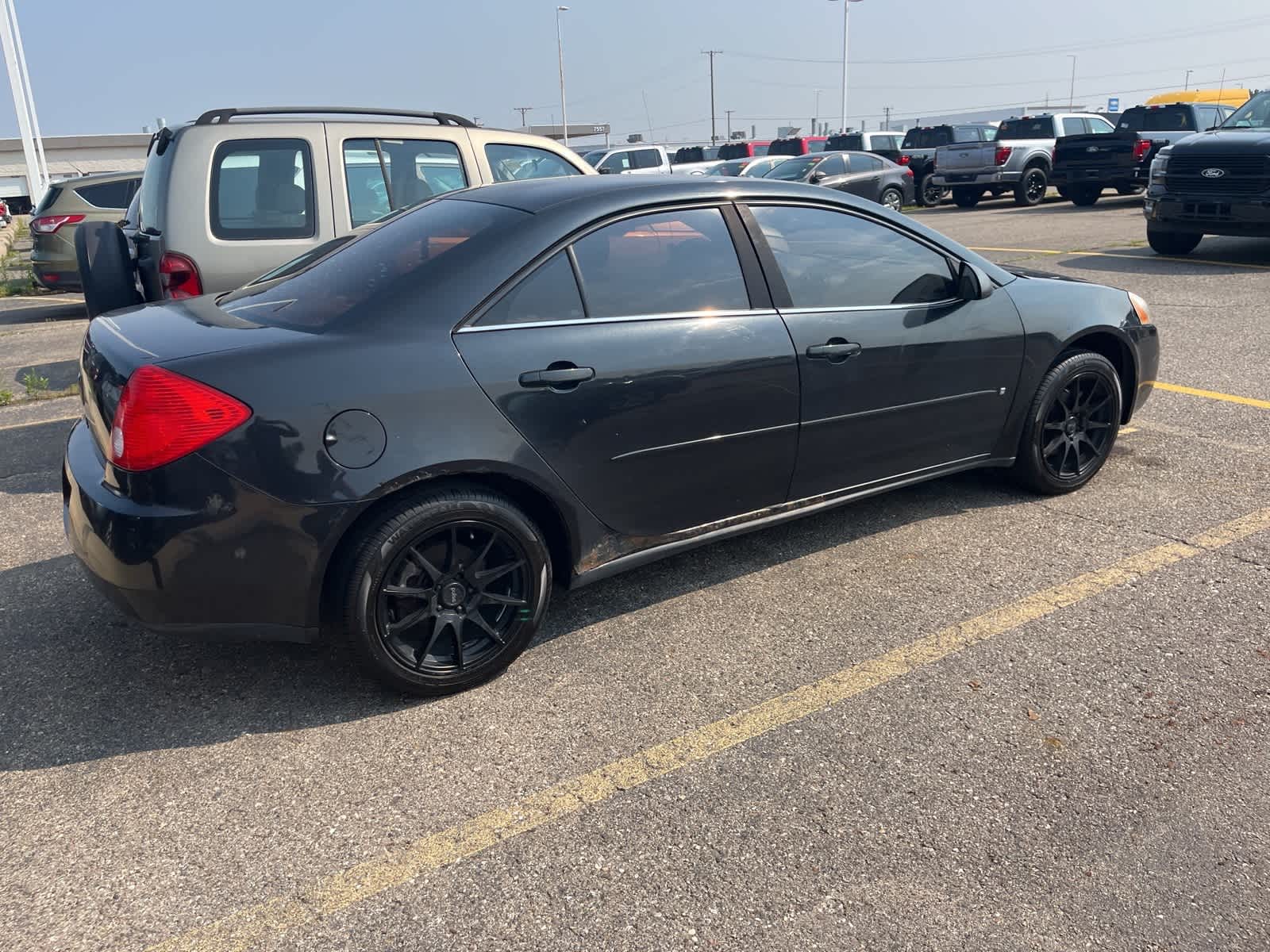 Thumbnail: 2009 Pontiac G6 - 12