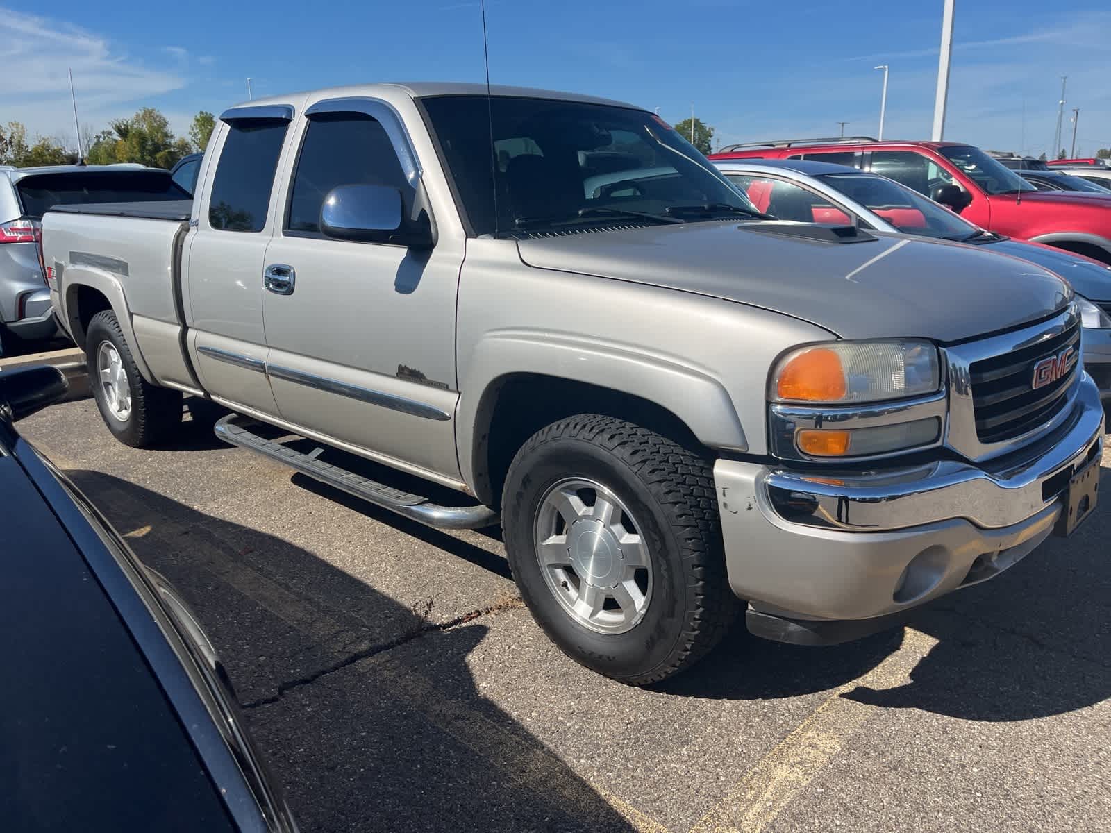 Thumbnail: 2005 GMC Sierra 1500 - 19