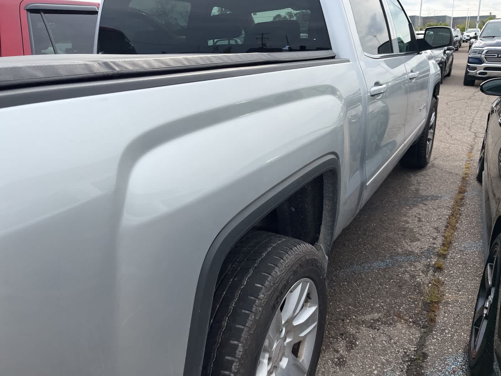Thumbnail: 2015 GMC Sierra 1500 - 14