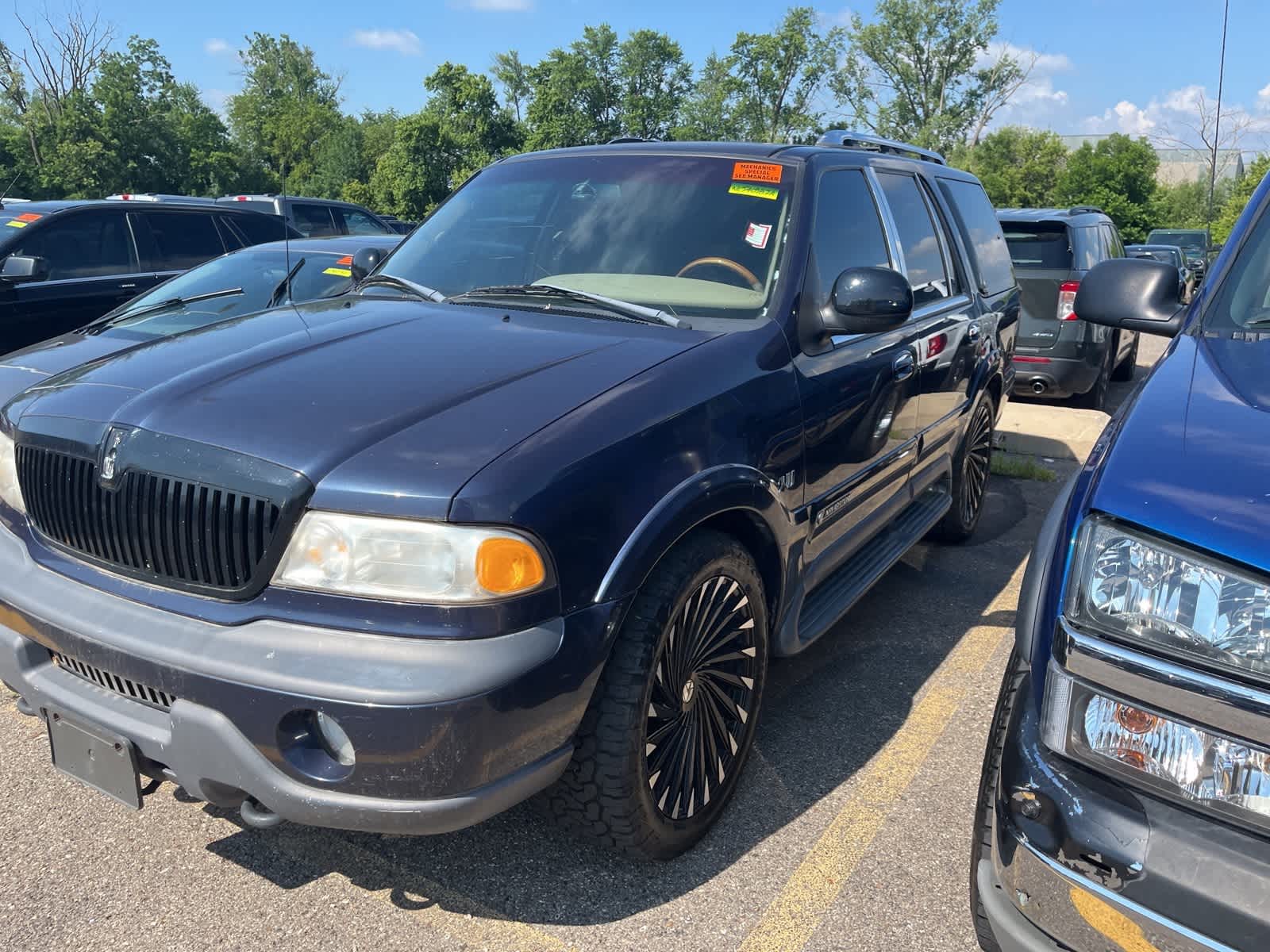 Thumbnail: 1998 Lincoln Navigator - 2