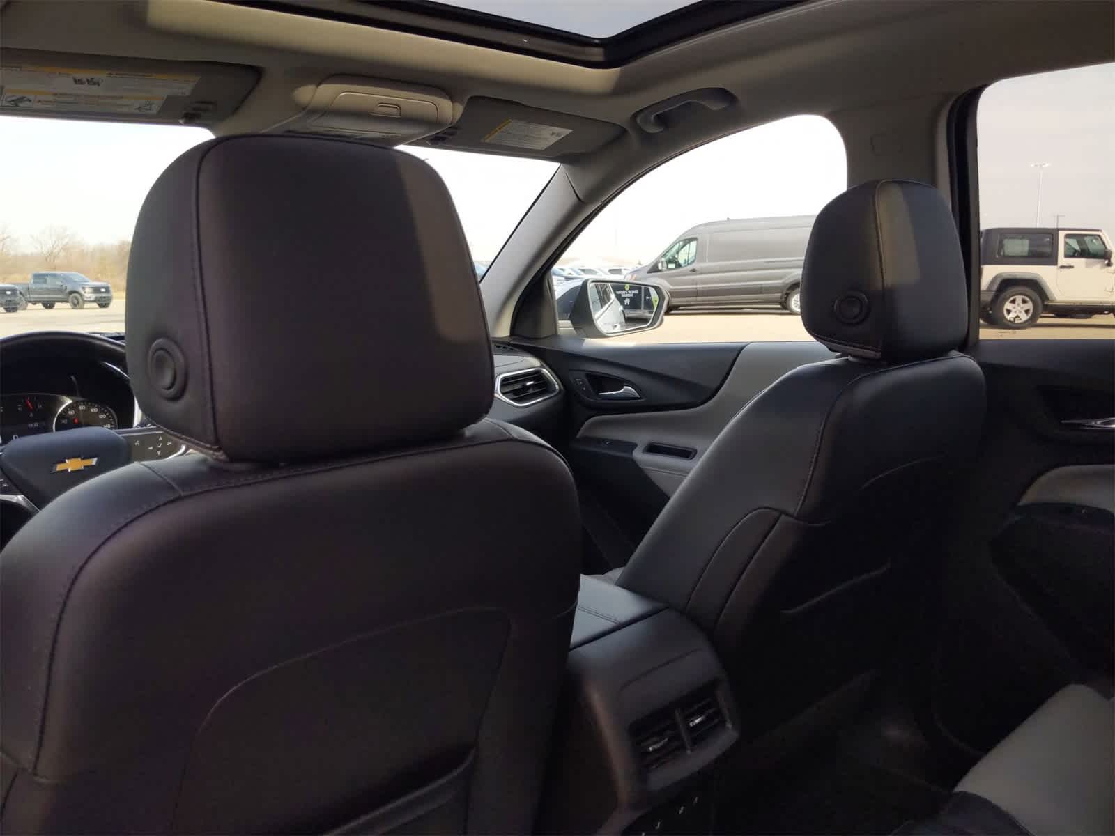 2019 Chevrolet Equinox Premier 18