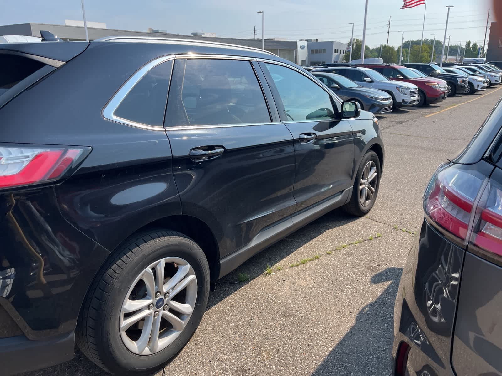 Thumbnail: 2020 Ford Edge - 13