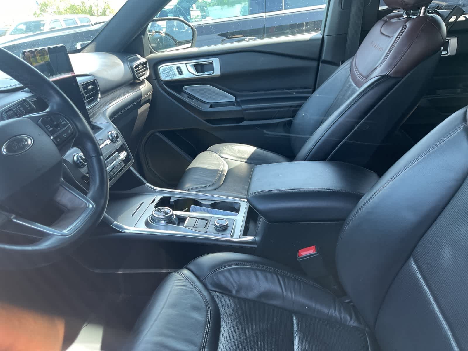 Thumbnail: 2020 Ford Explorer - 25