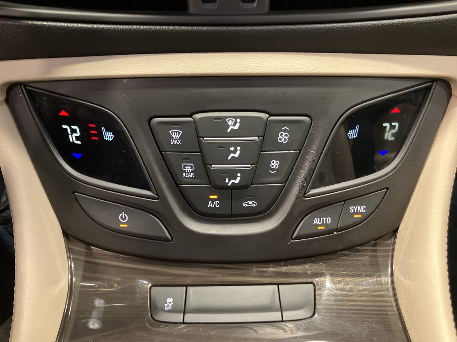 Thumbnail: 2019 Buick Envision - 18