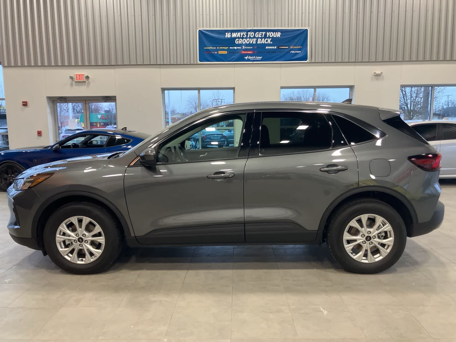 Thumbnail: 2023 Ford Escape - 8