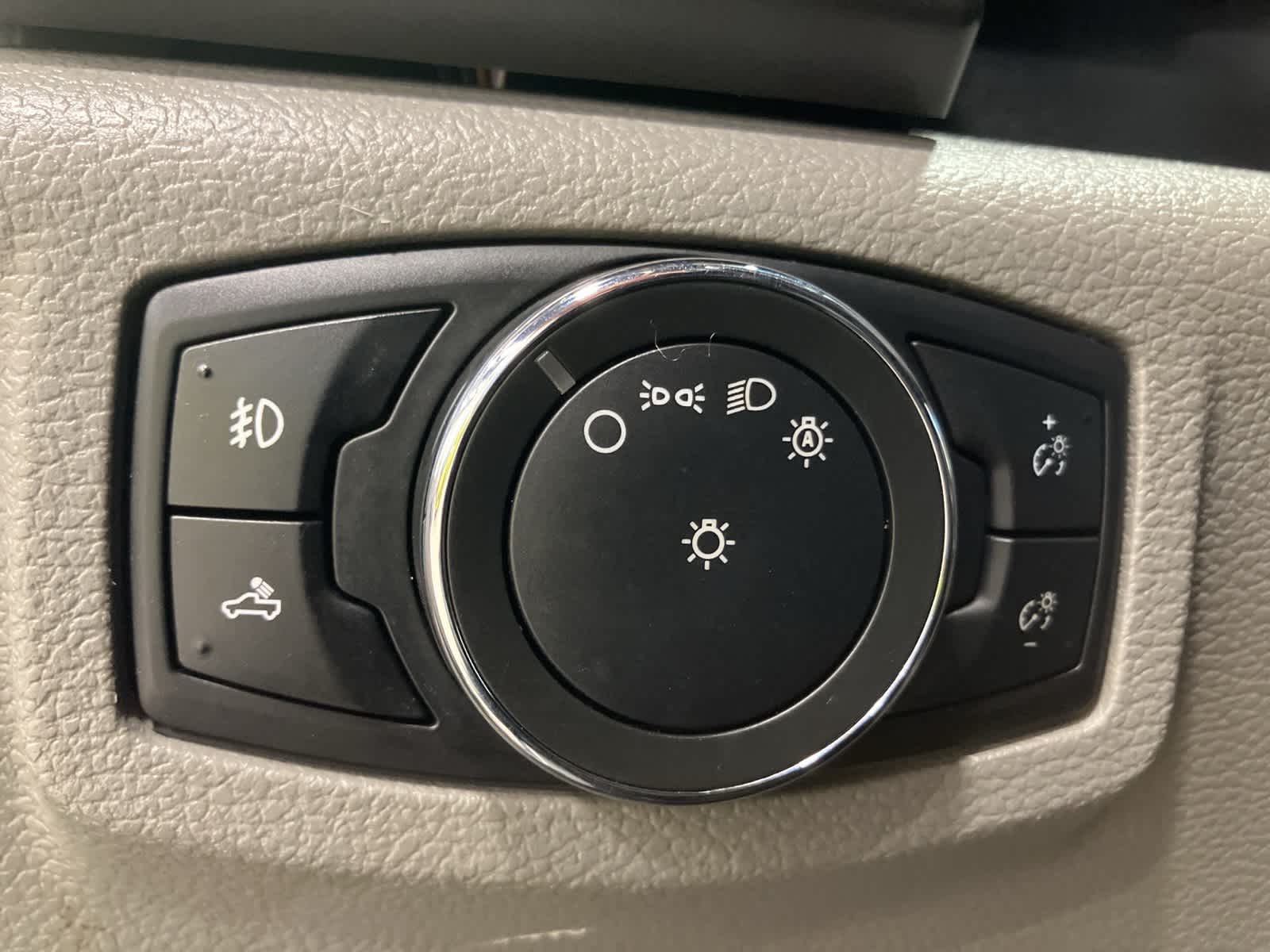 Thumbnail: 2016 Ford F-150 - 14