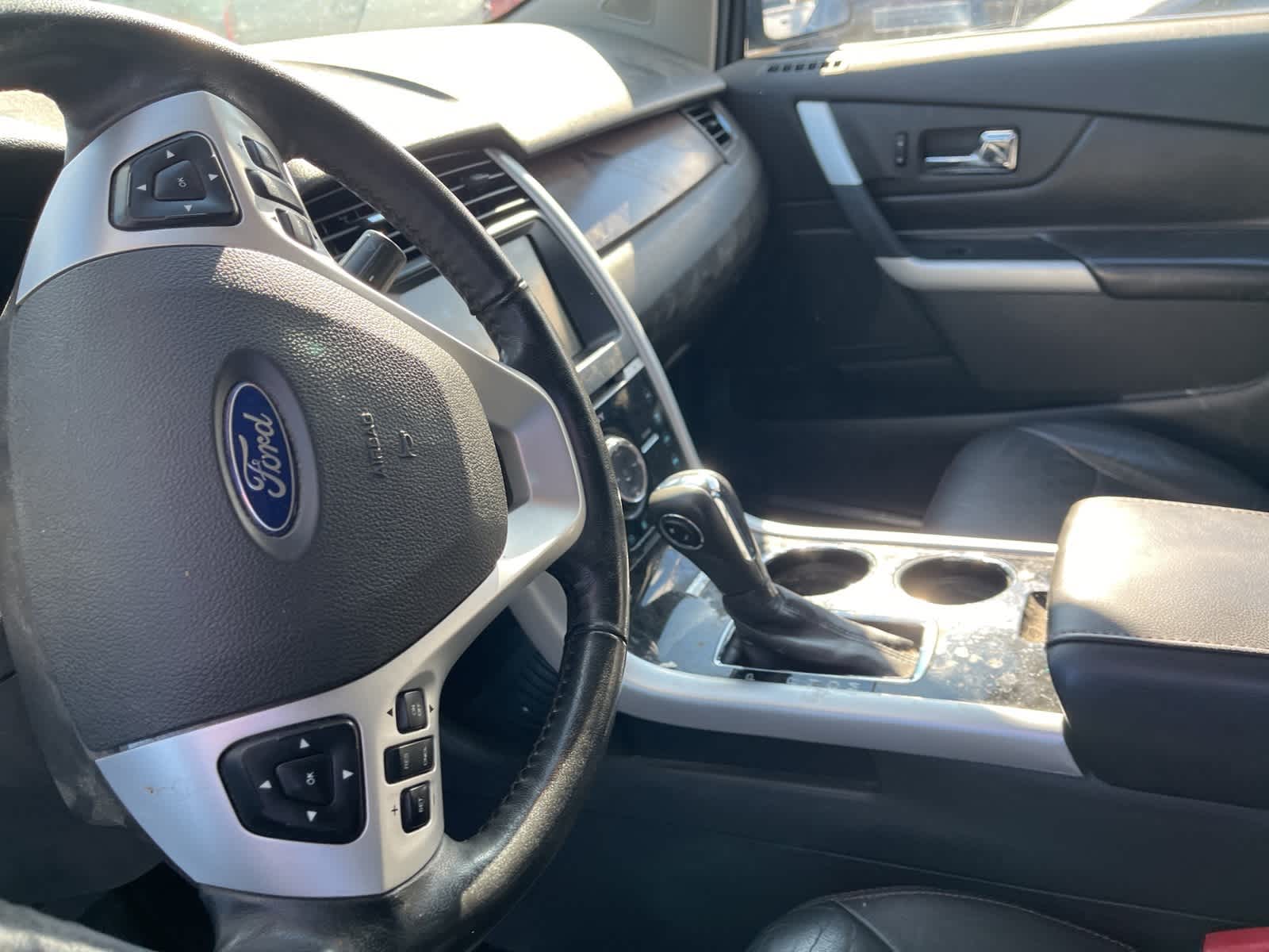 Thumbnail: 2011 Ford Edge - 25