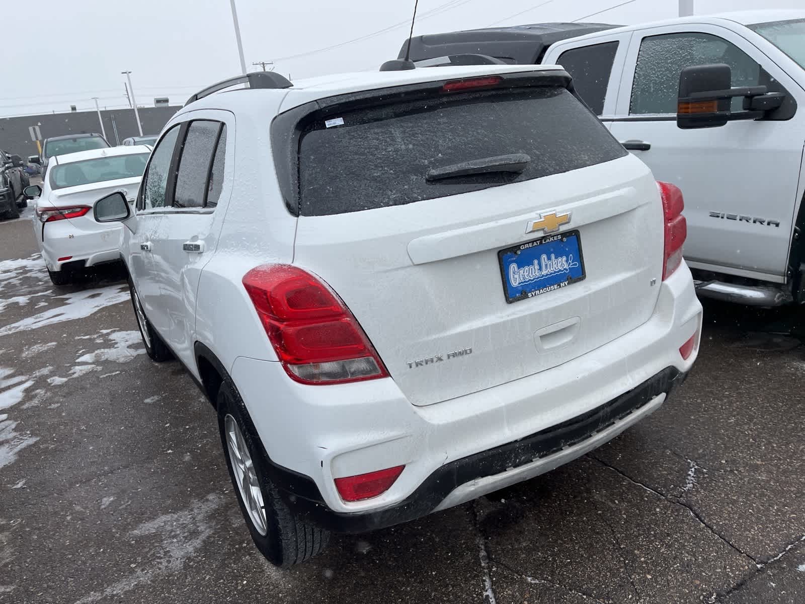 Thumbnail: 2017 Chevrolet Trax - 8