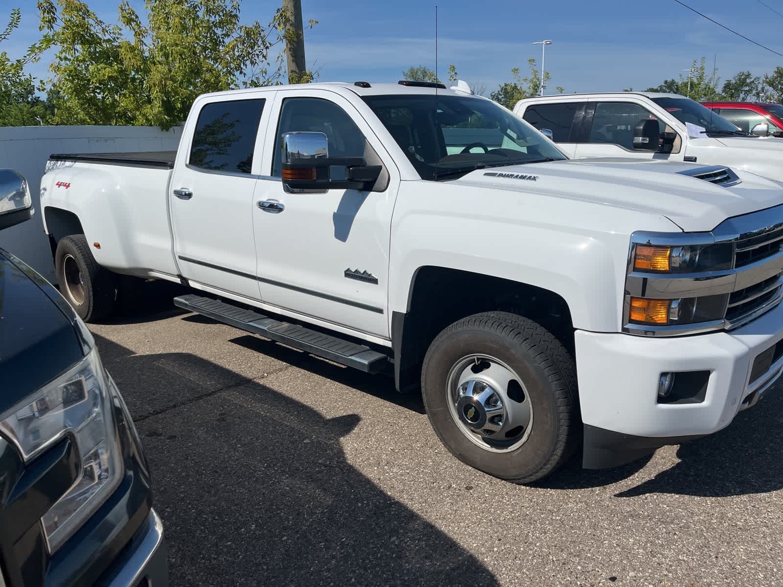 Thumbnail: 2019 Chevrolet Silverado 3500 - 17
