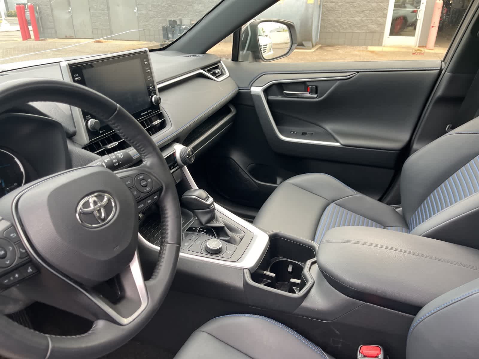 Thumbnail: 2022 Toyota RAV4 - 26