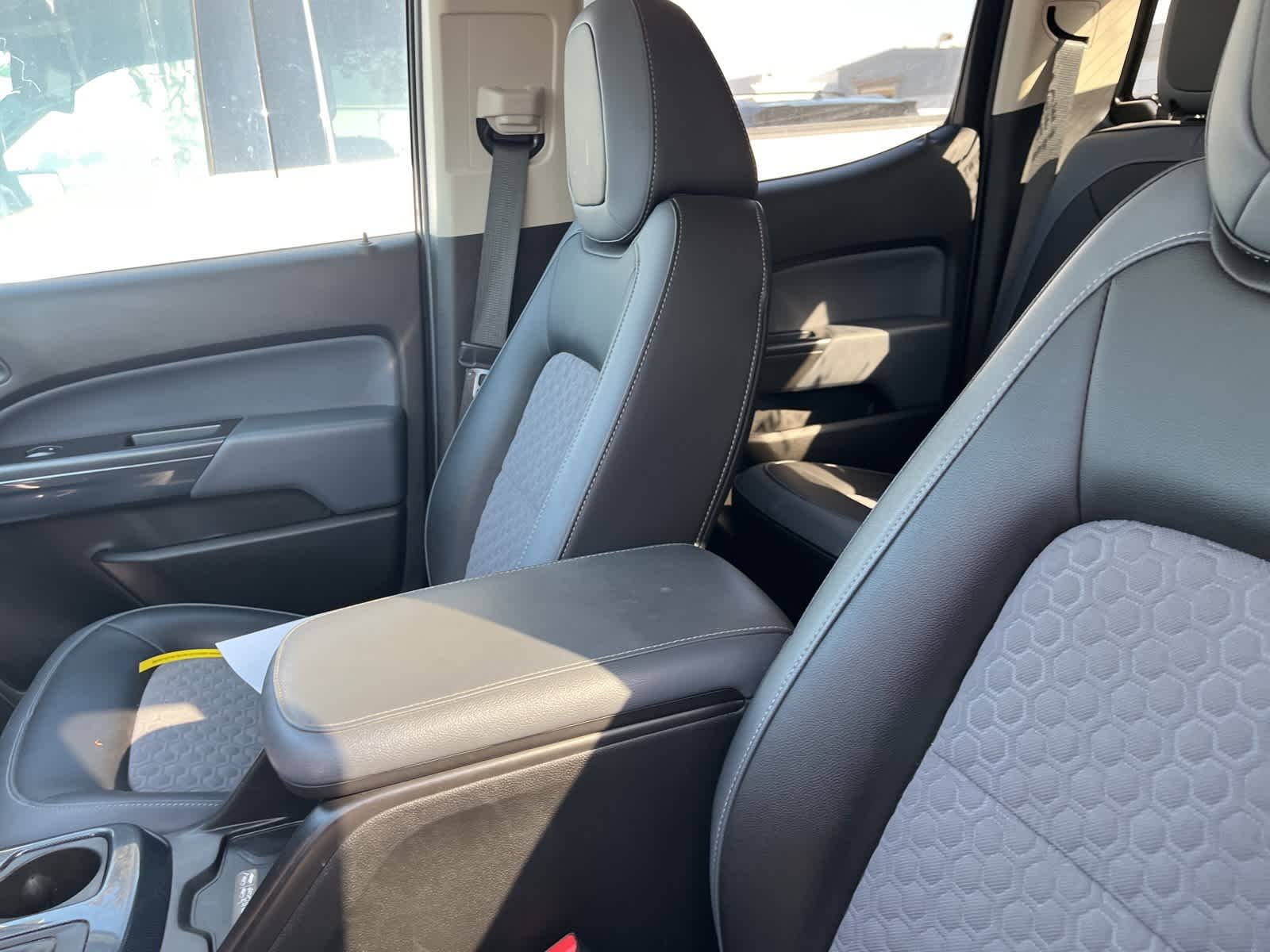 Thumbnail: 2019 Chevrolet Colorado - 24