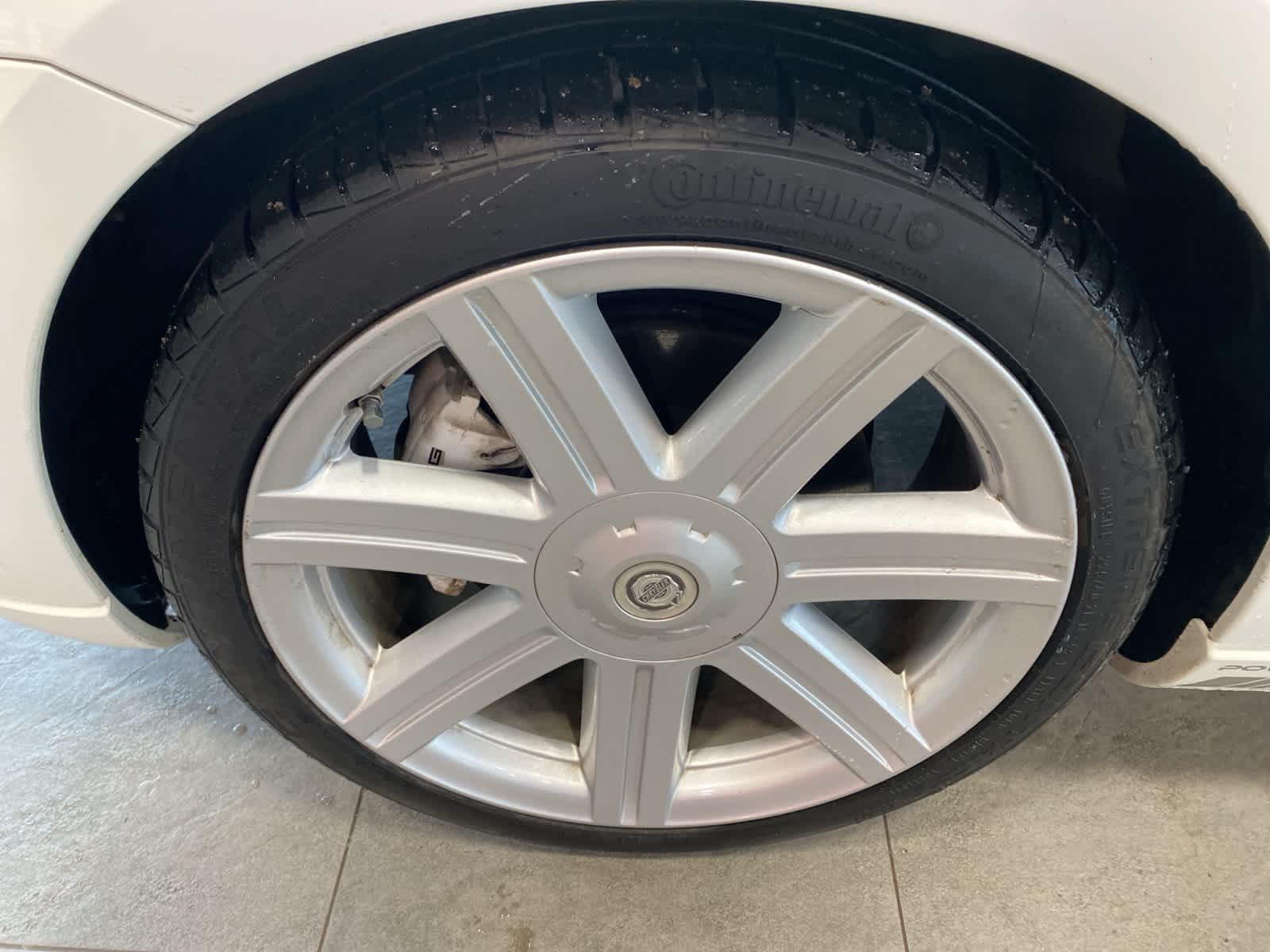 Thumbnail: 2006 Chrysler Crossfire - 9