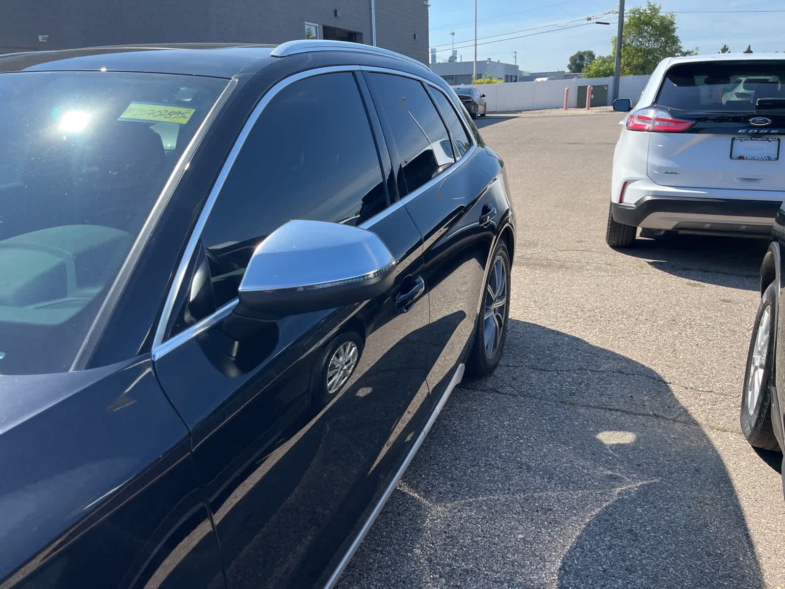 Thumbnail: 2021 Audi SQ5 - 5